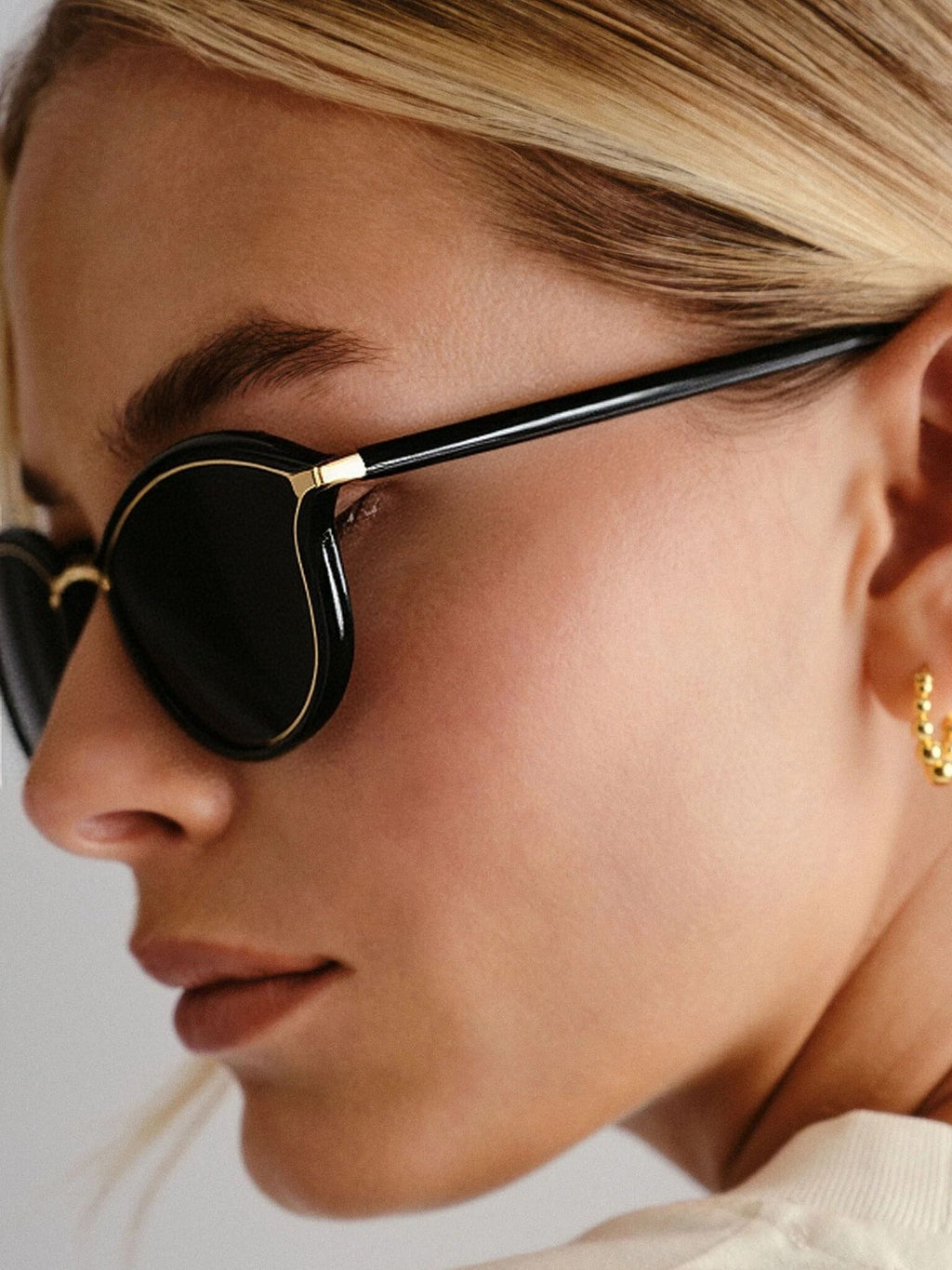 The Aura очки солнцезащитные H8709N01R