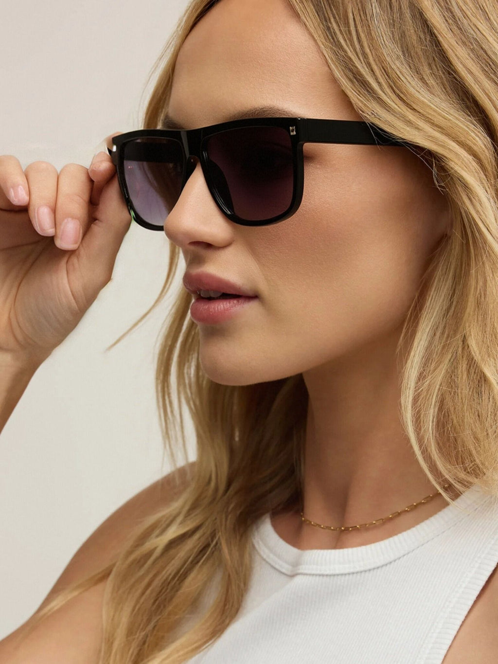 The Aura очки солнцезащитные 6202