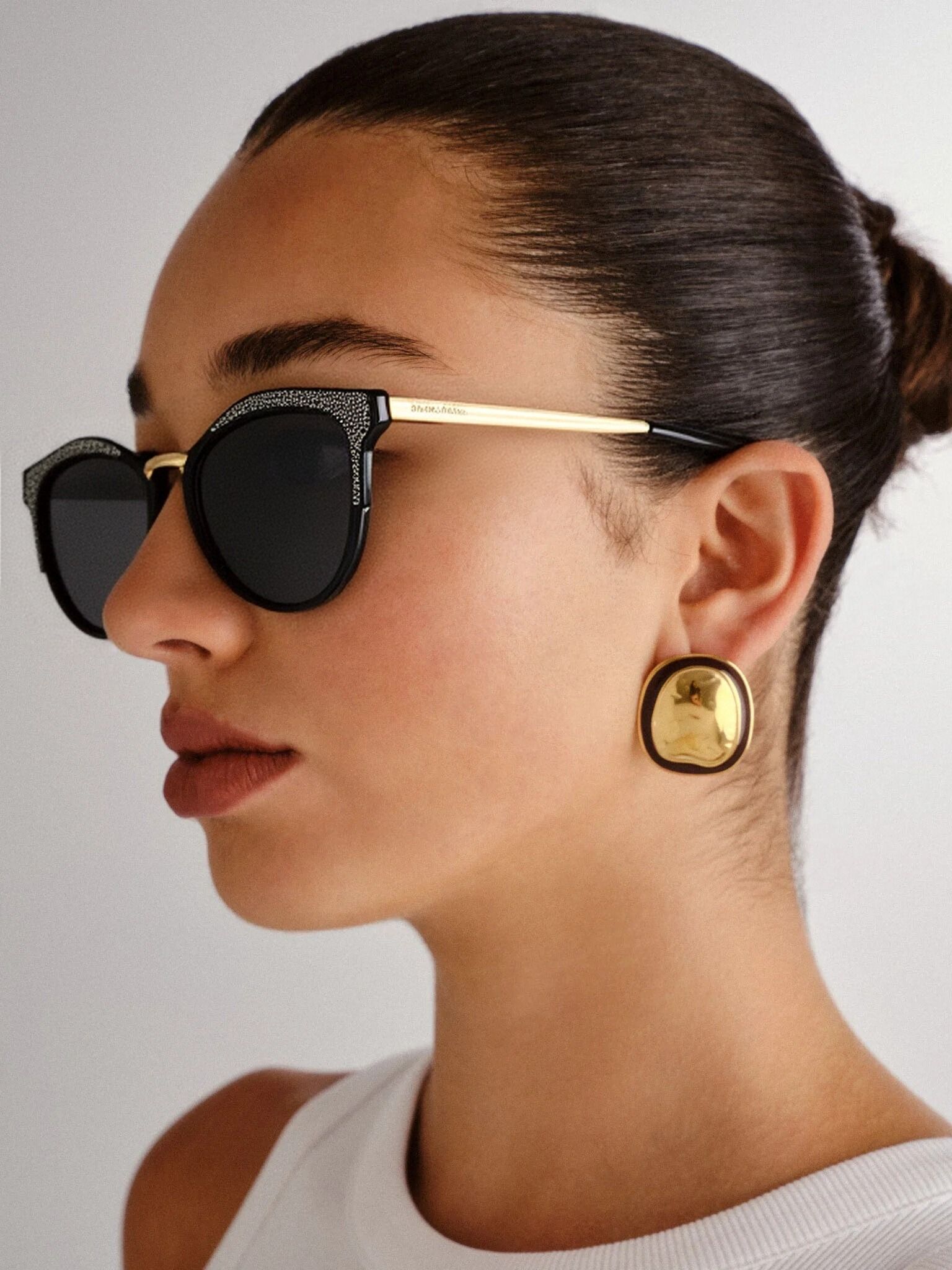 The Aura очки солнцезащитные H8619TD51