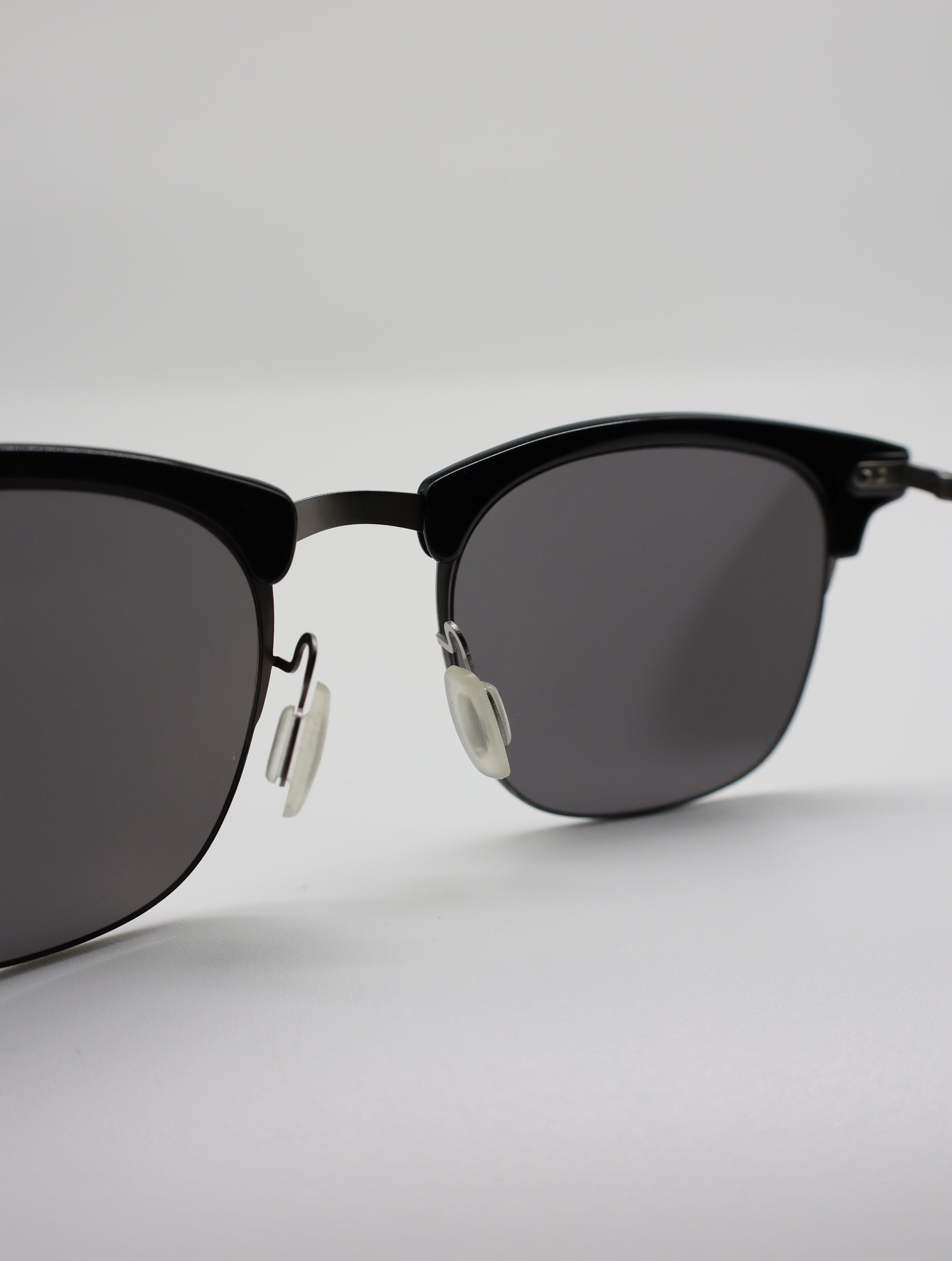 The Aura очки солнцезащитные N6325N06