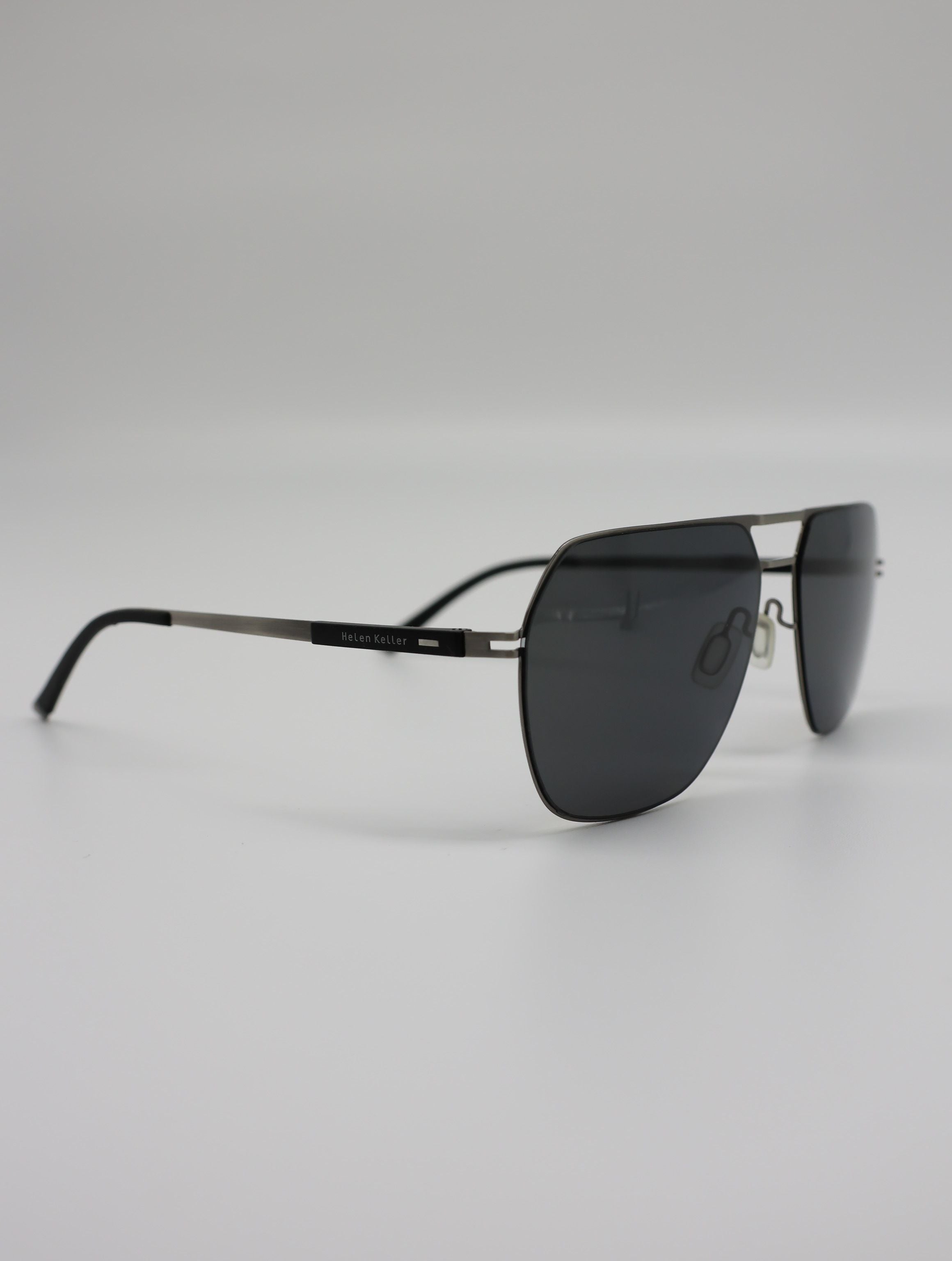 The Aura очки солнцезащитные H8663HD22