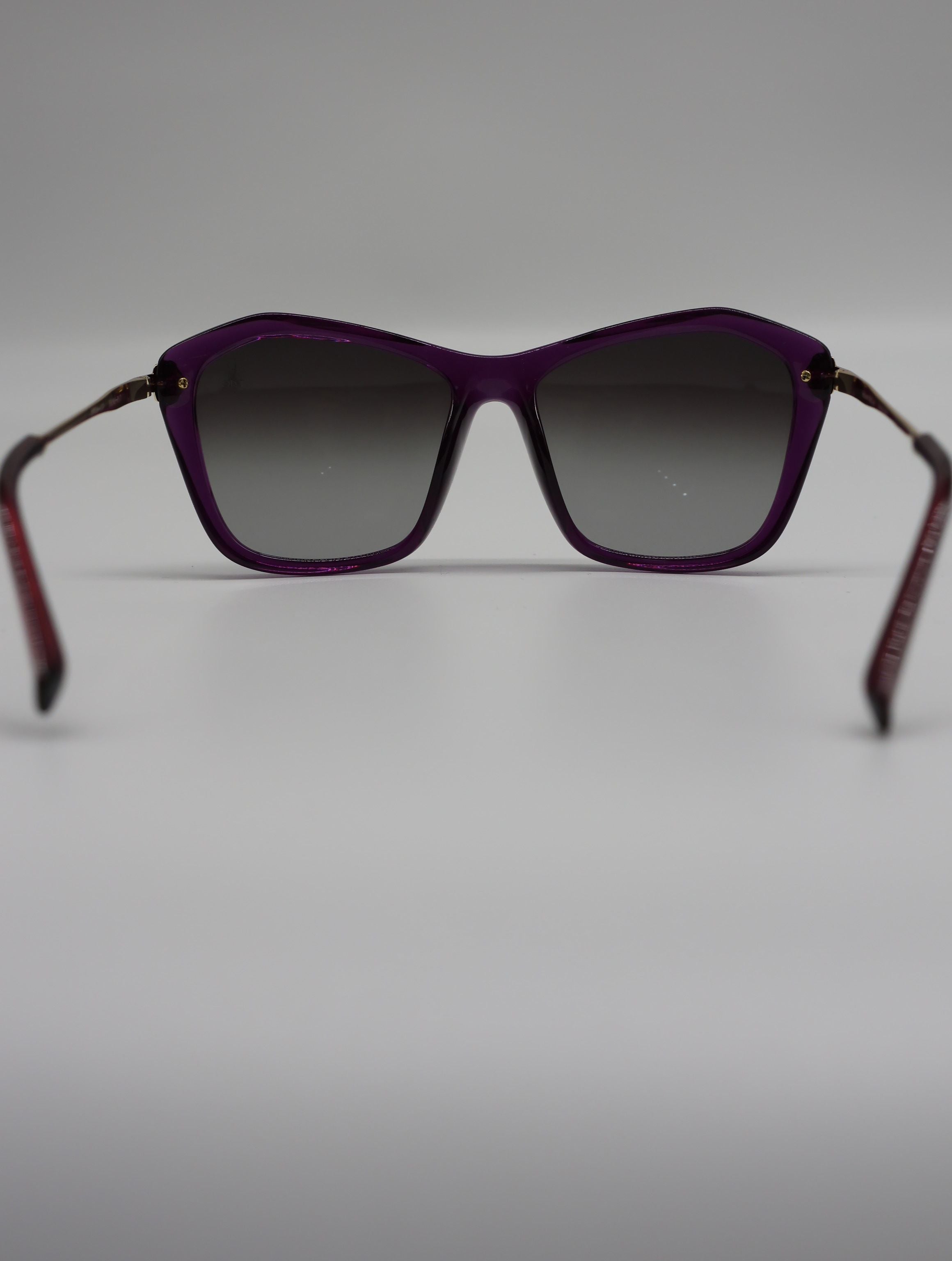 The Aura очки солнцезащитные H8565P17