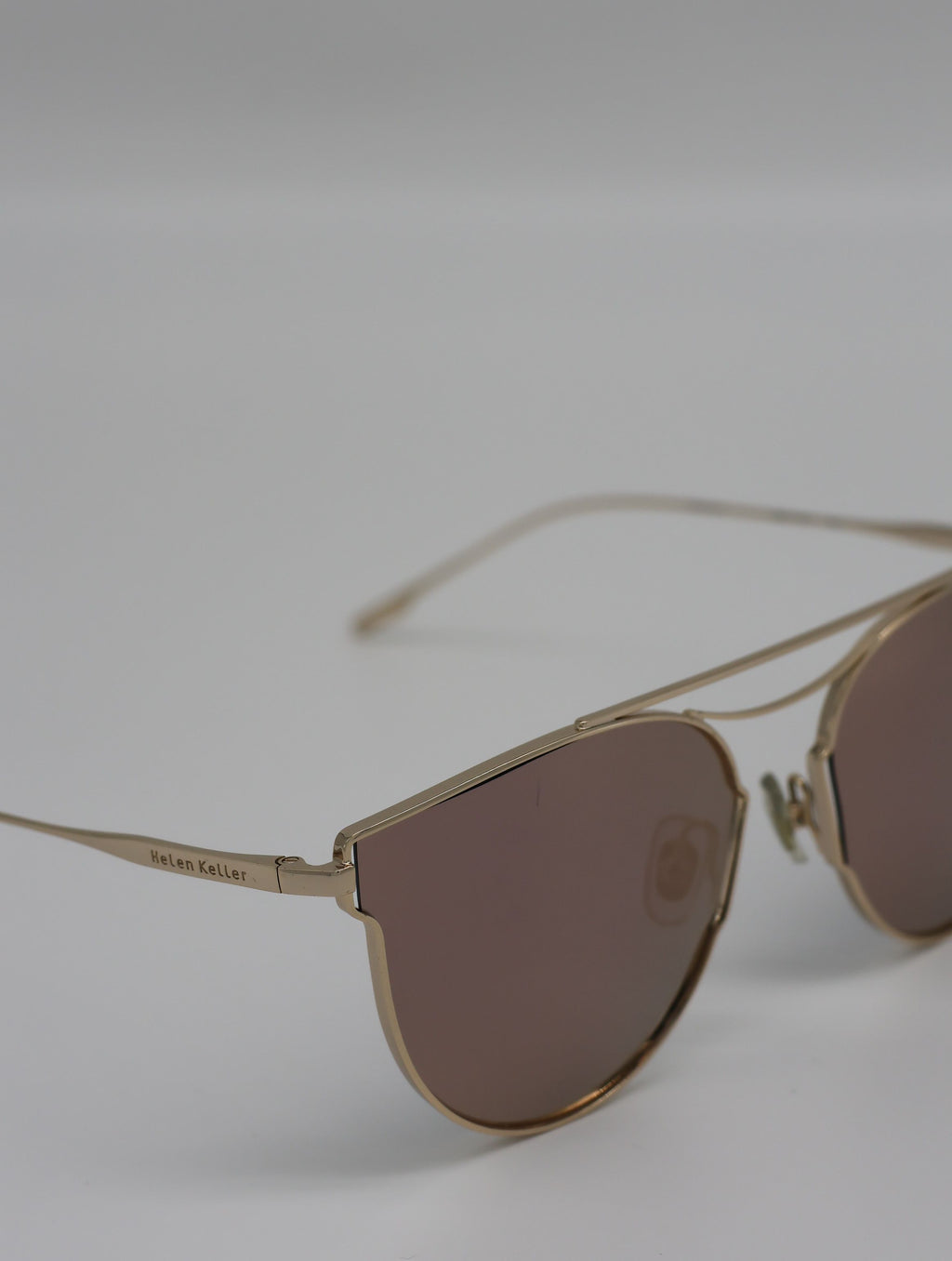 The Aura очки солнцезащитные H8631TD13