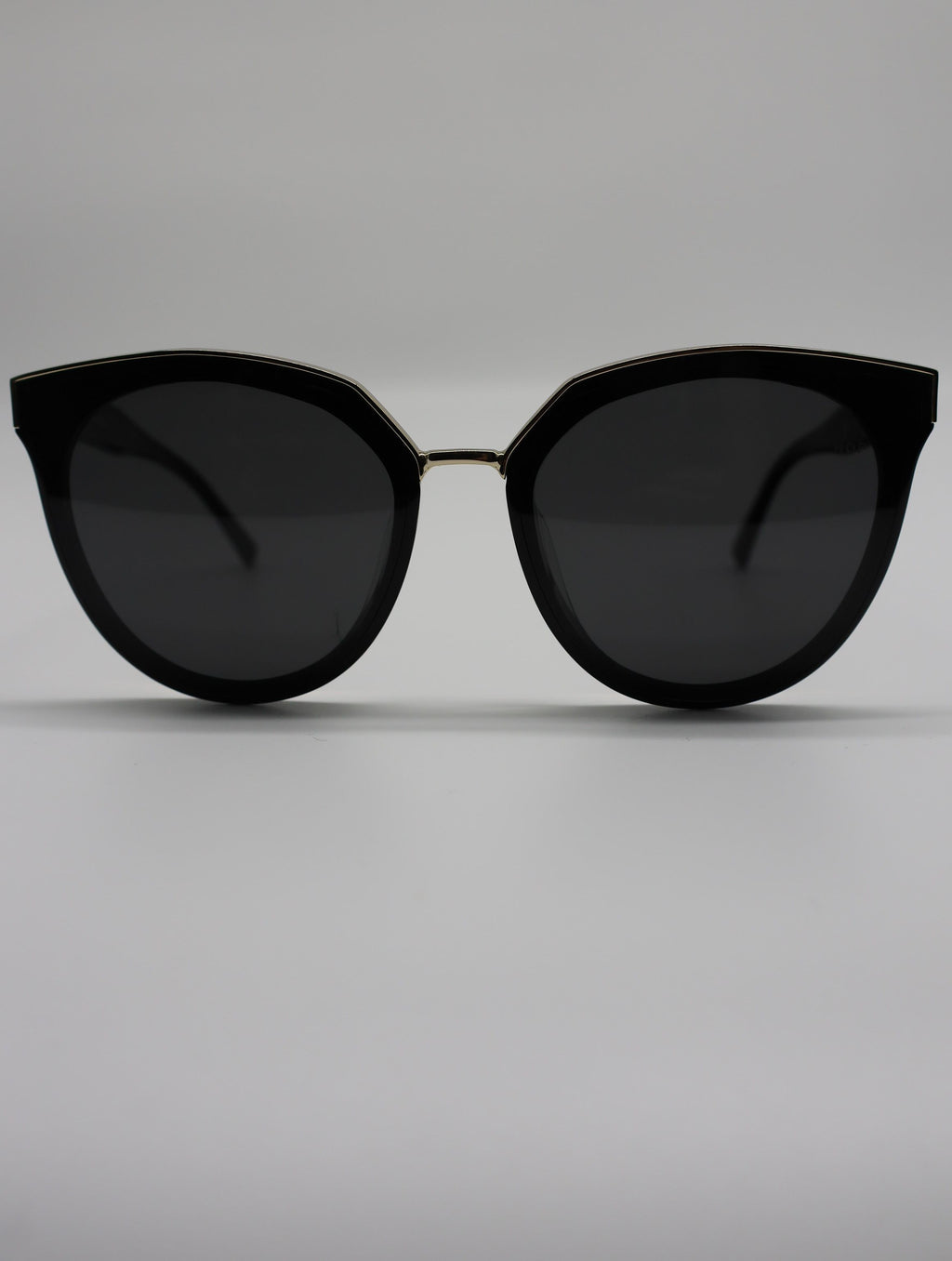 The Aura очки солнцезащитные H8701N21R