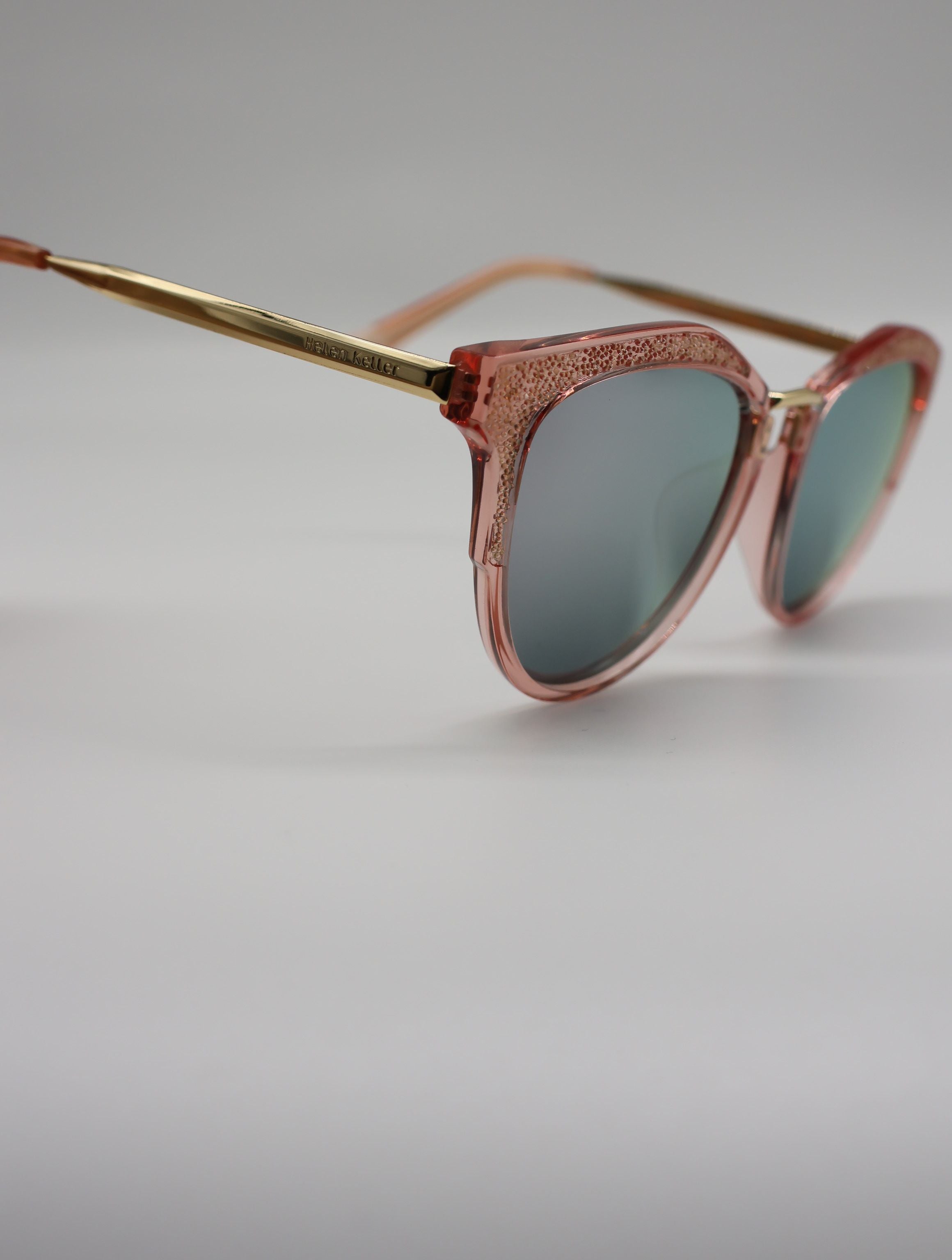 The Aura очки солнцезащитные H8619TD53