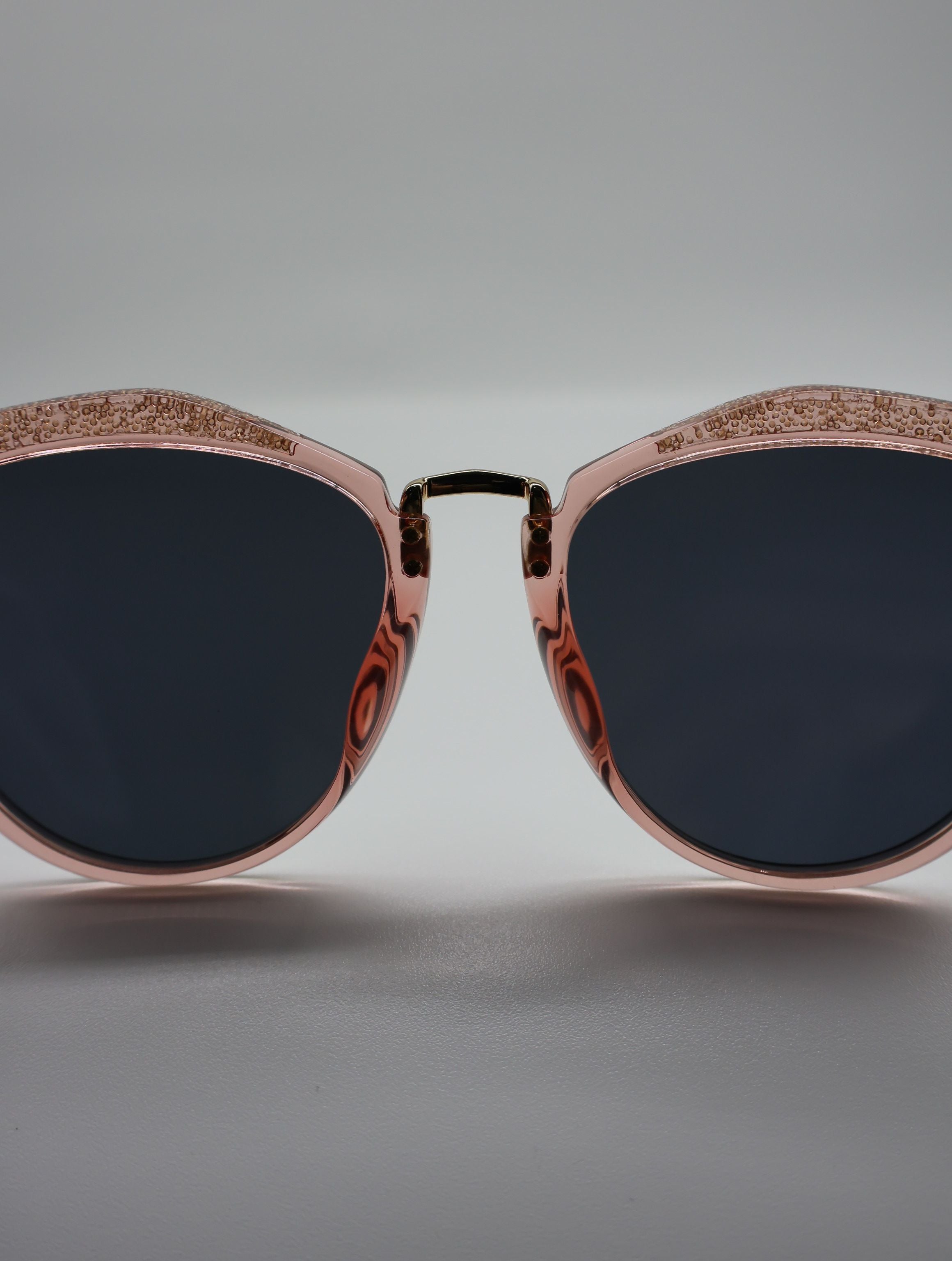 The Aura очки солнцезащитные H8619TD53