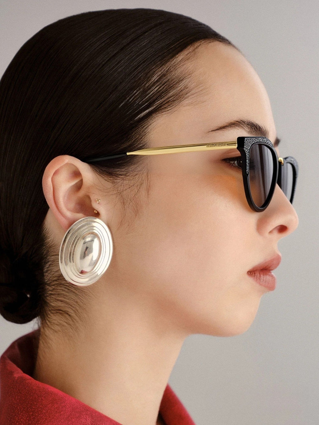 The Aura очки солнцезащитные H8619TD51