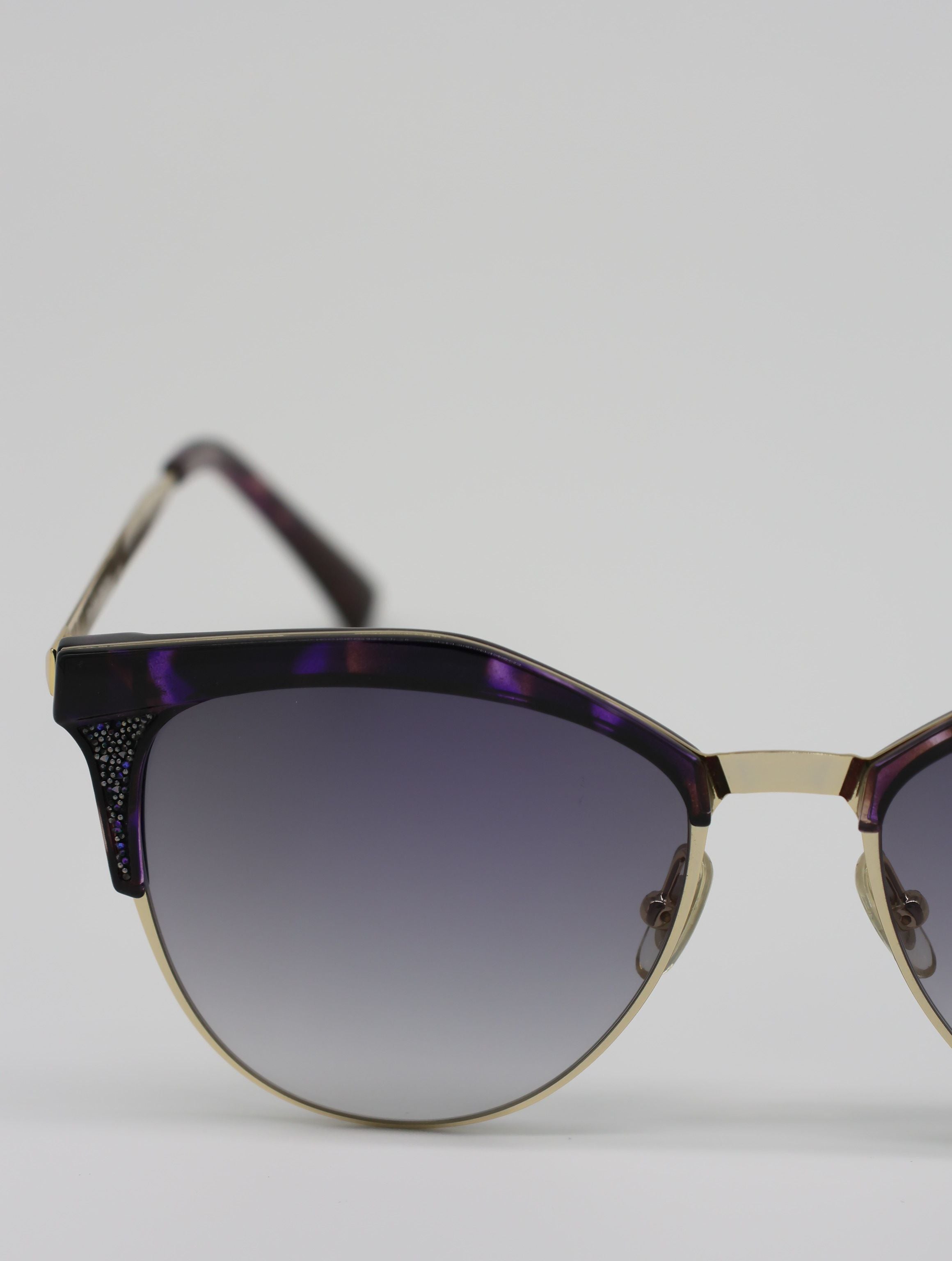 The Aura очки солнцезащитные H8622ND55