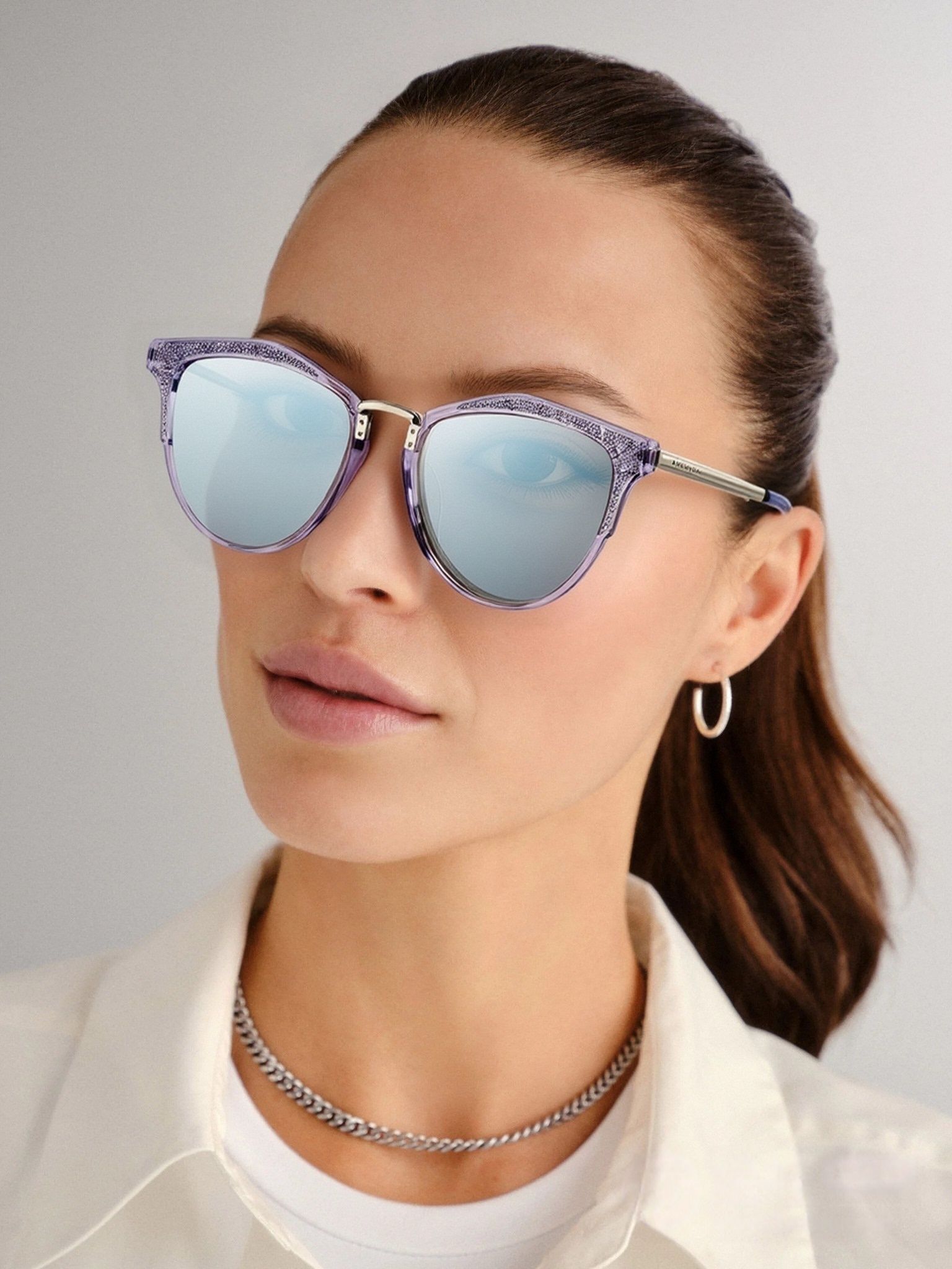 The Aura очки солнцезащитные H8619TD56