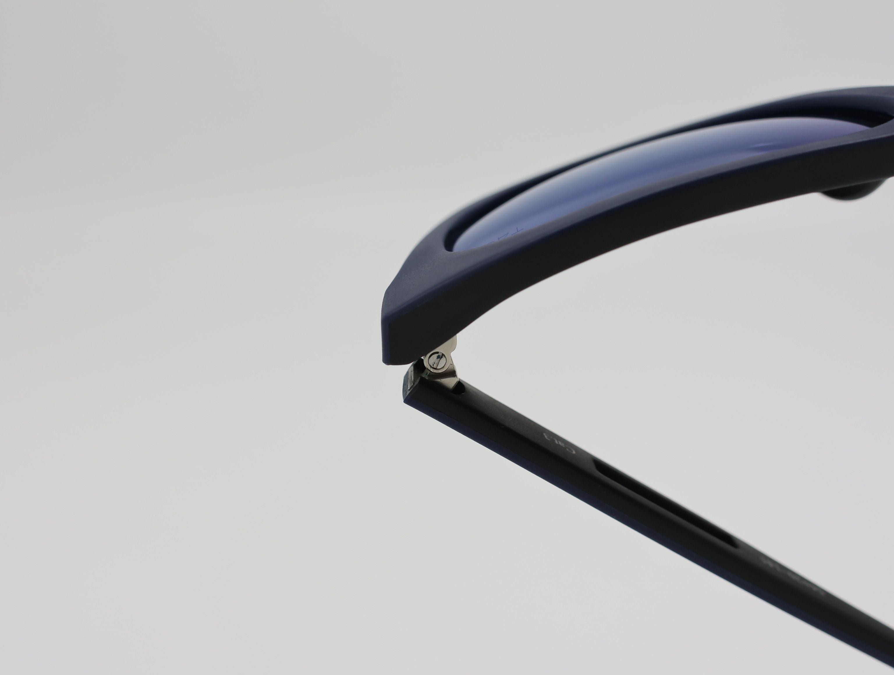 The Aura очки солнцезащитные H8656TD32