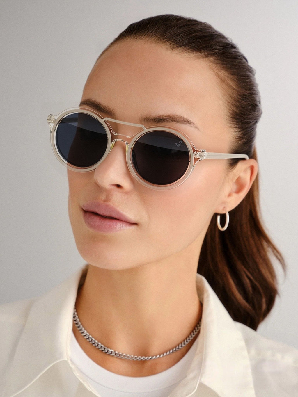 The Aura очки солнцезащитные H8657TD51