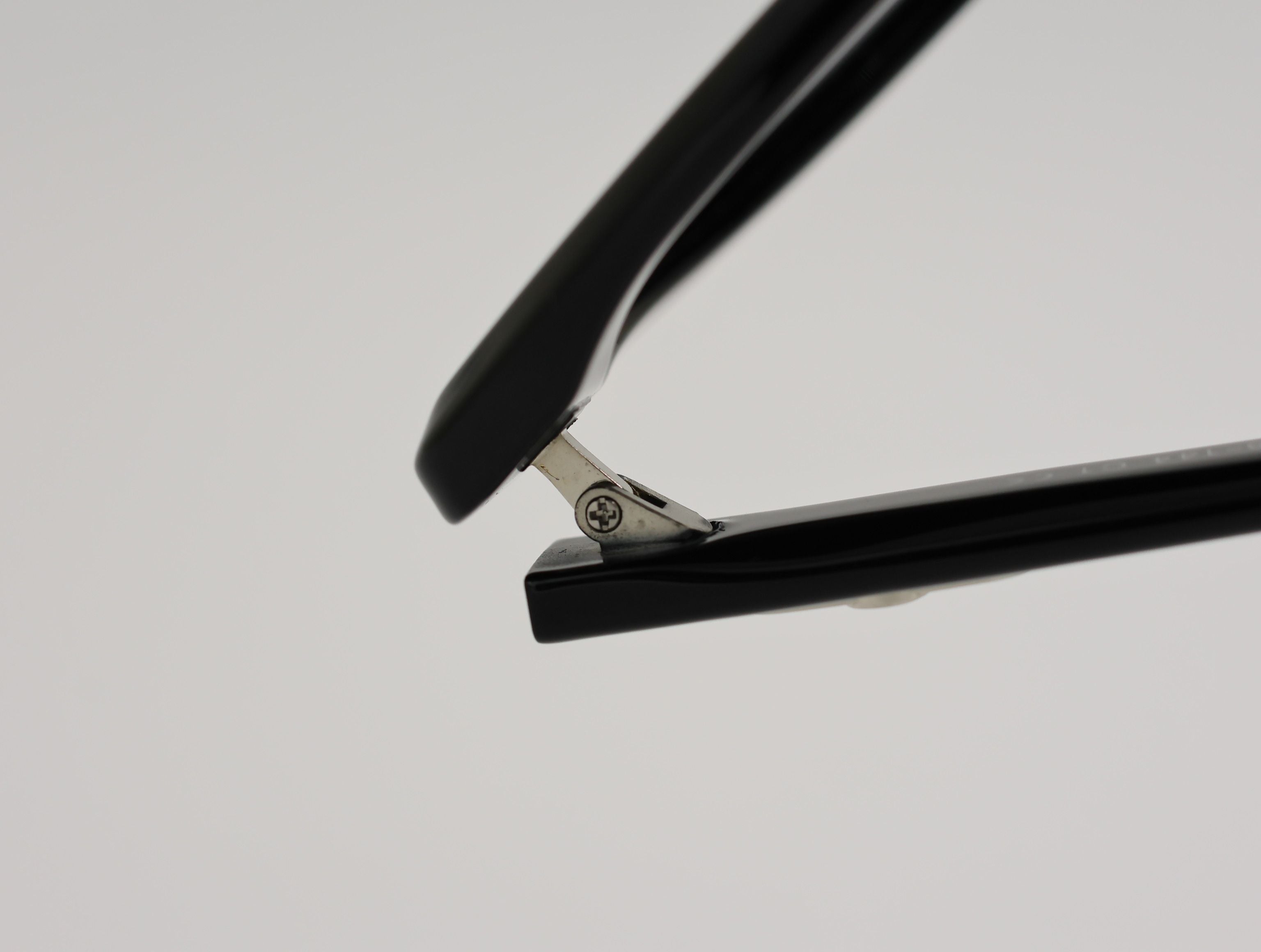 The Aura очки солнцезащитные JY19472C1