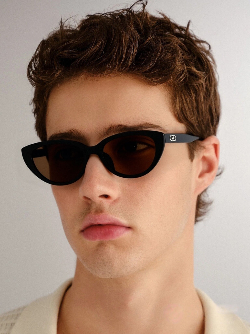 The Aura очки солнцезащитные JY19472C2