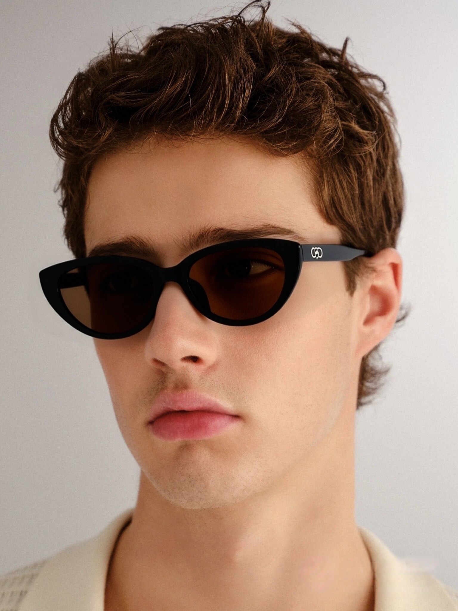 The Aura очки солнцезащитные JY19472C2