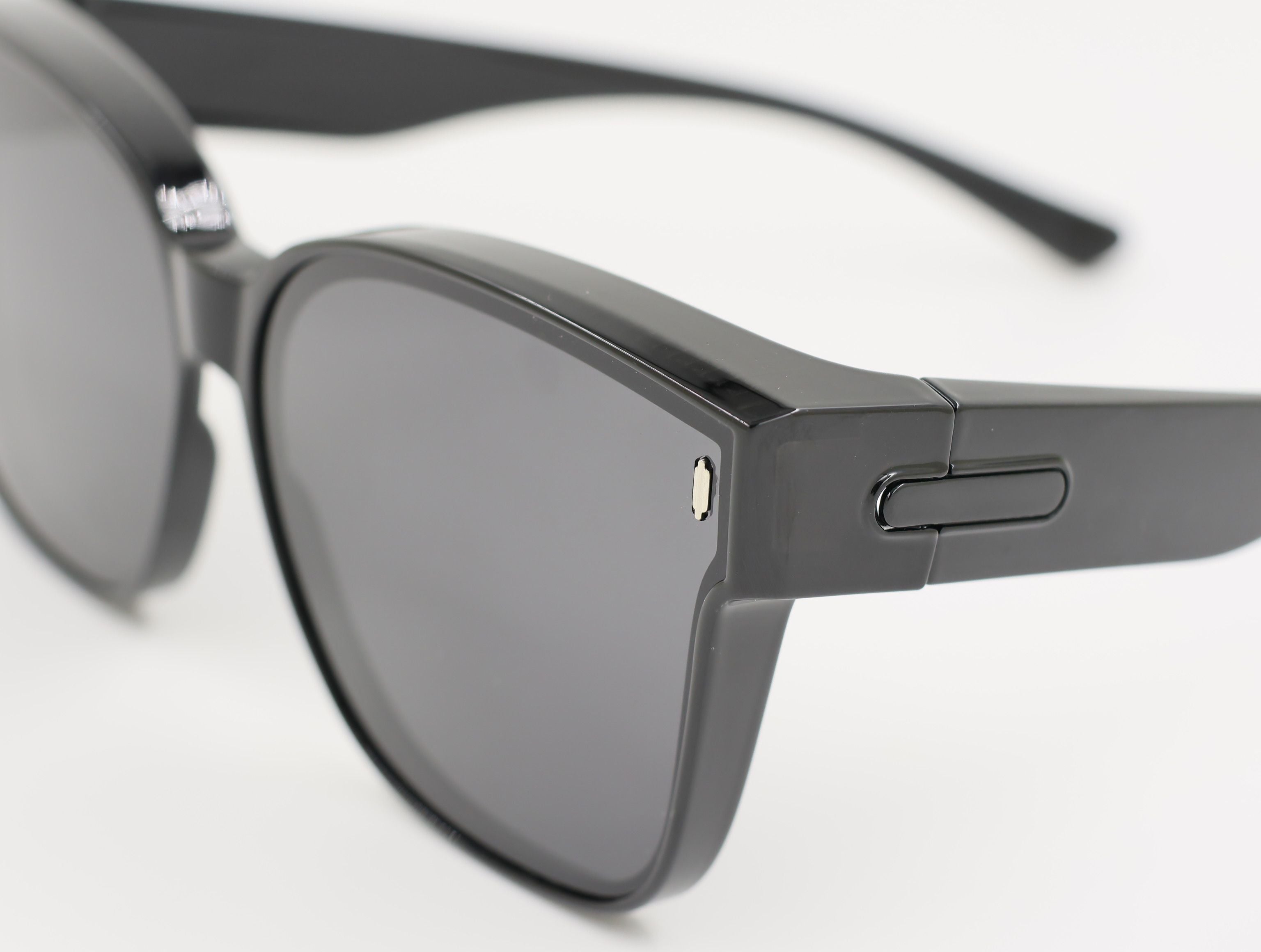 The Aura очки солнцезащитные JYTJ515LHS