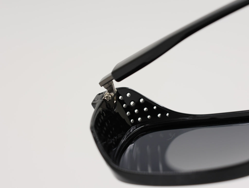 The Aura очки солнцезащитные GS8439LHC2