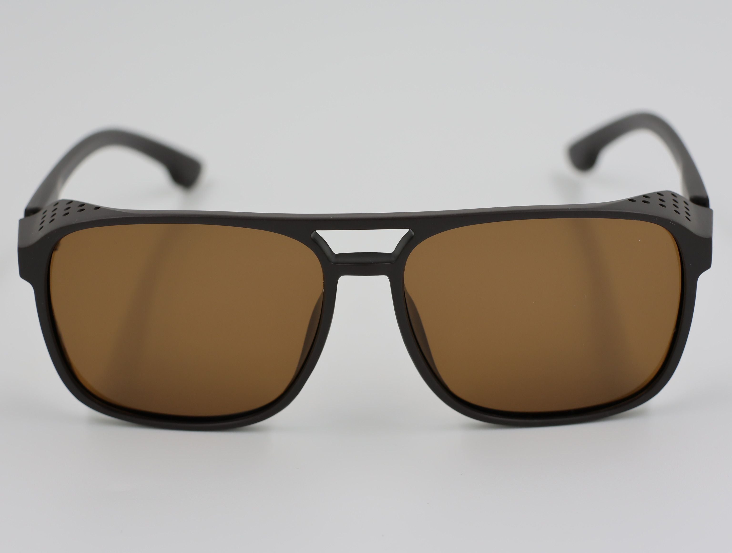 The Aura очки солнцезащитные GS8439KAC4