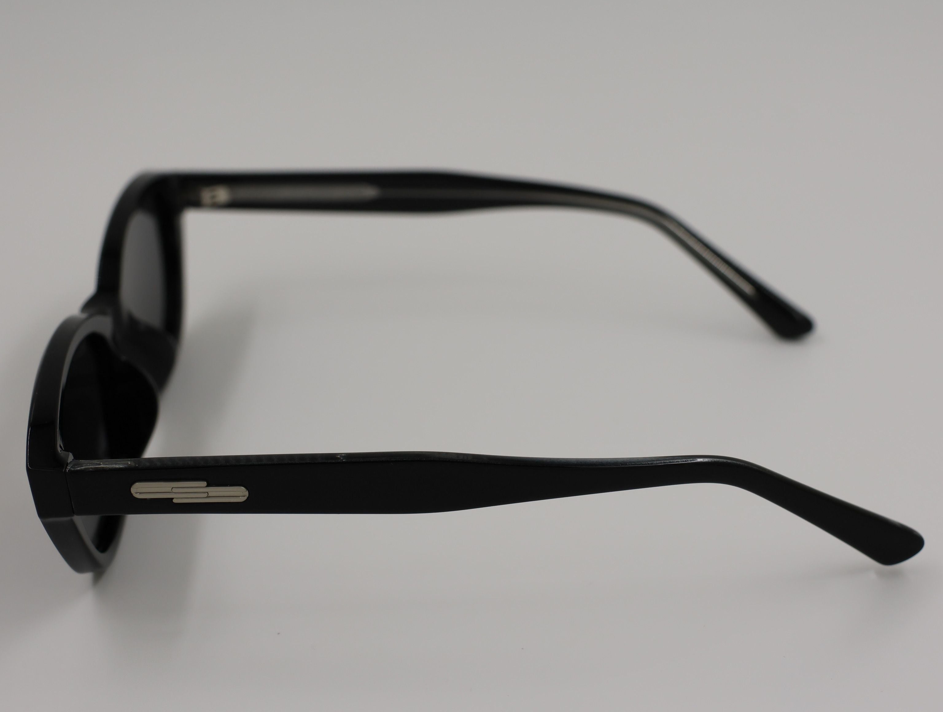 The Aura очки солнцезащитные WY704C1