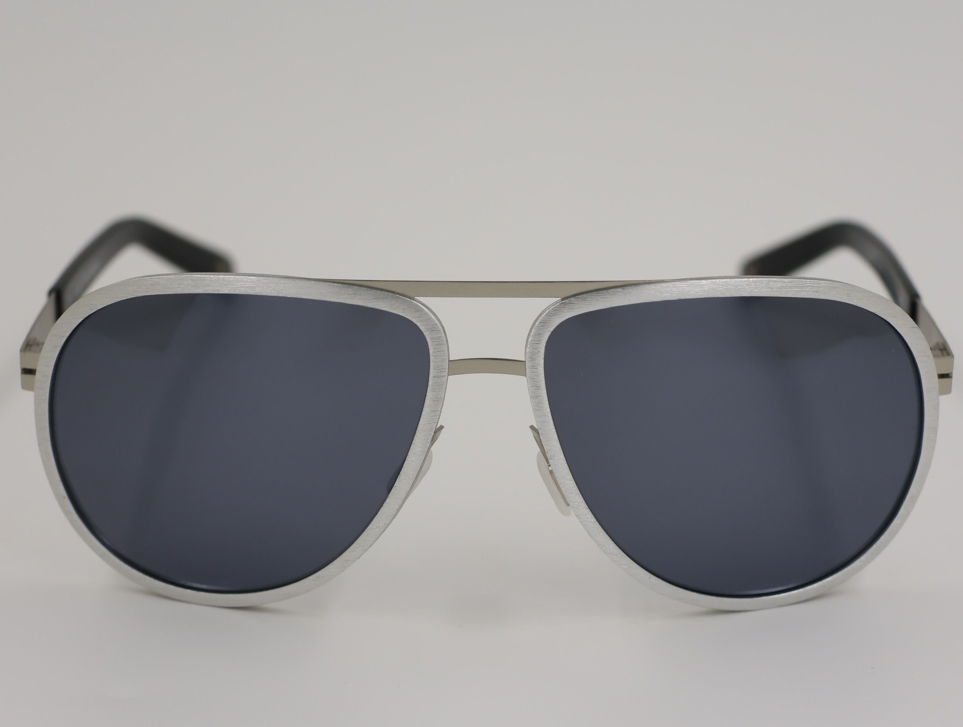 The Aura очки солнцезащитные HN21200-B05-3