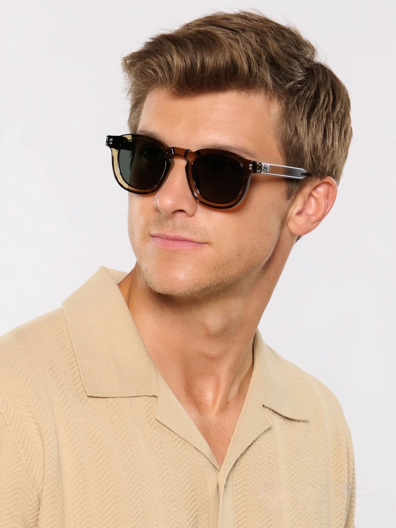 The Aura очки солнцезащитные WY72379C11