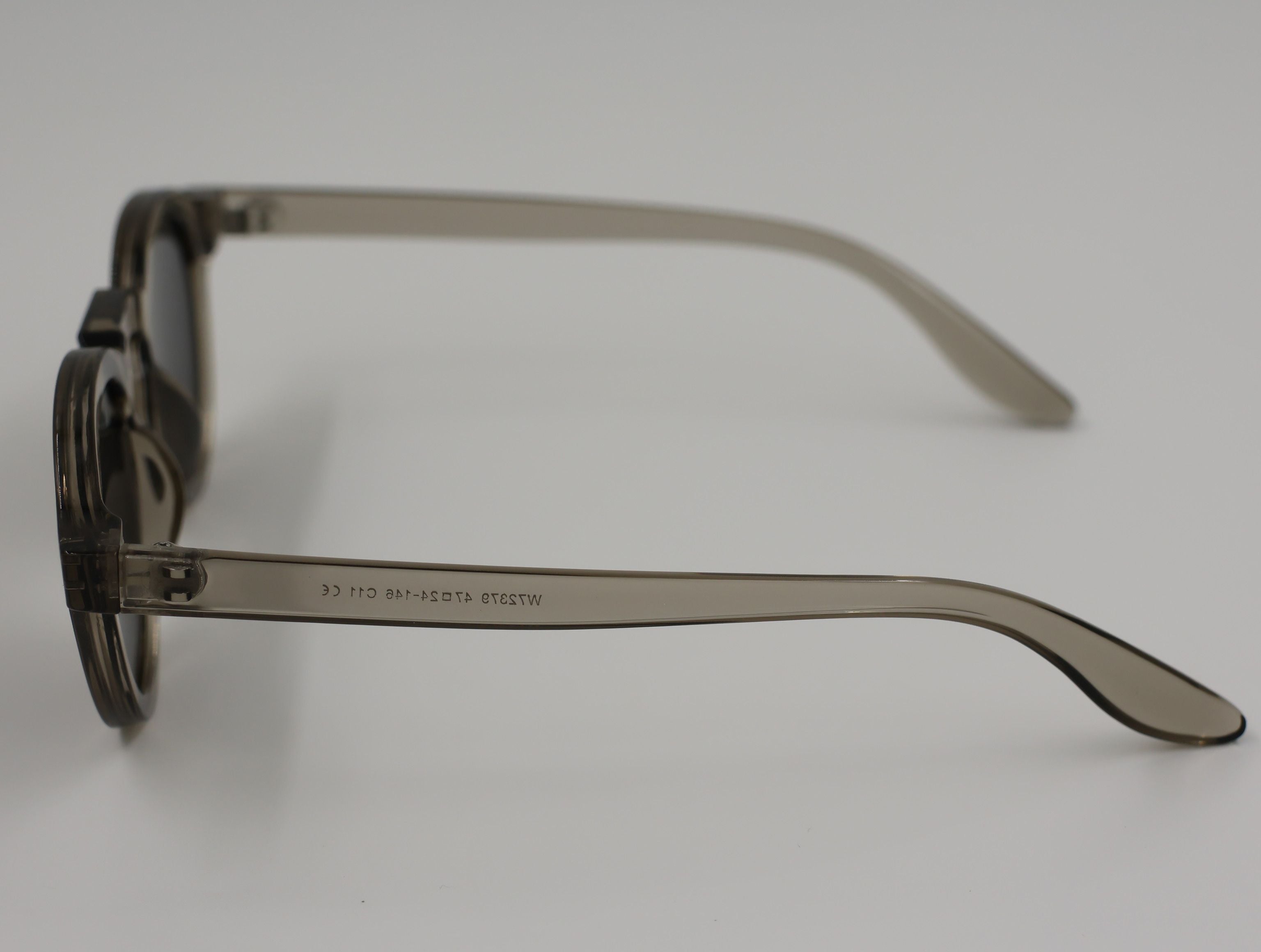 The Aura очки солнцезащитные WY72379C11