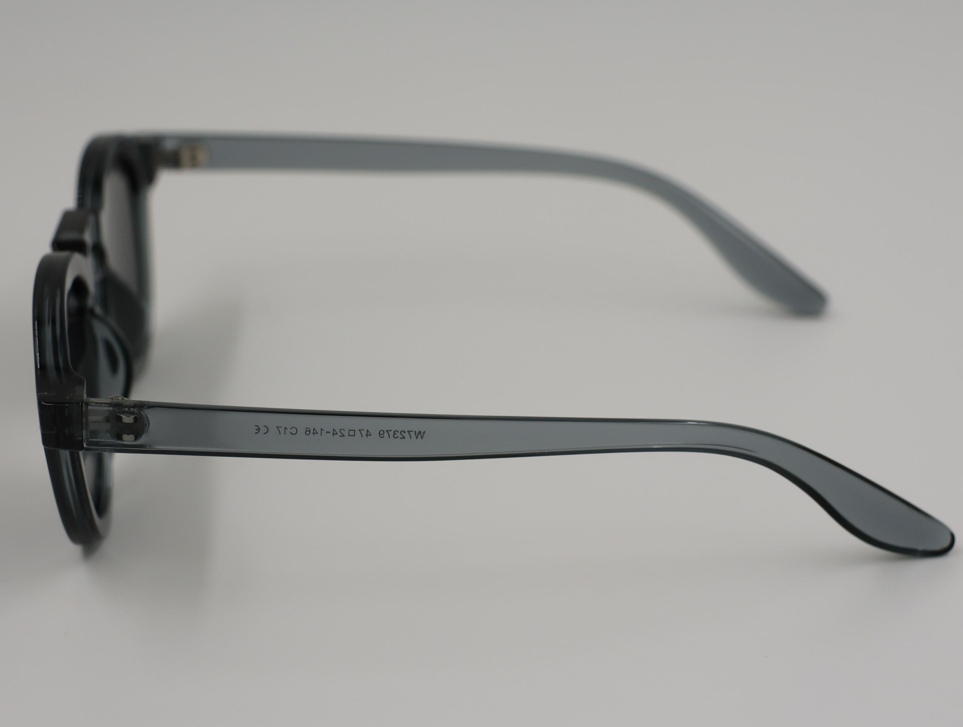 The Aura очки солнцезащитные WY72379C17