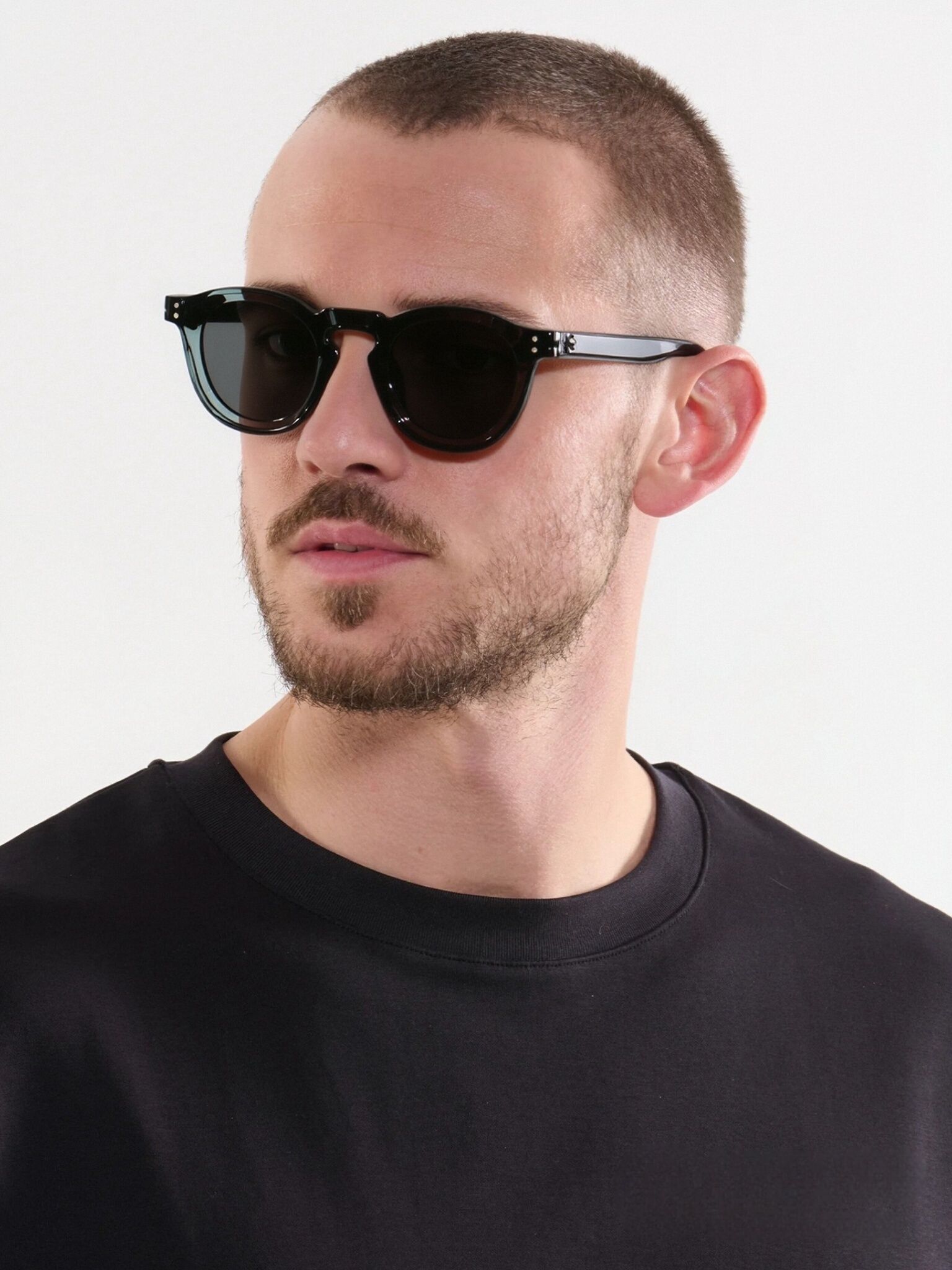 The Aura очки солнцезащитные WY72379C17