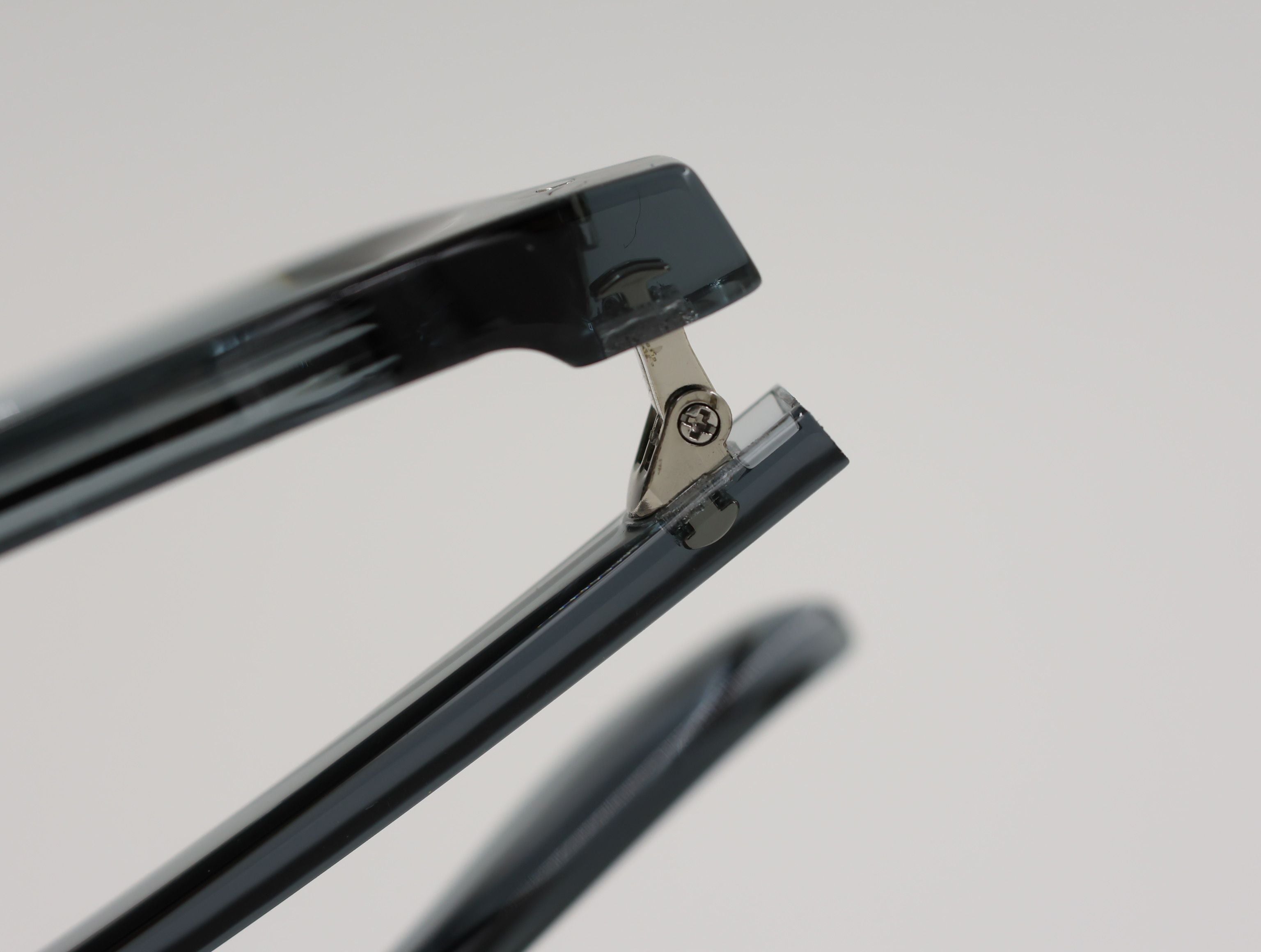 The Aura очки солнцезащитные WY72379C17