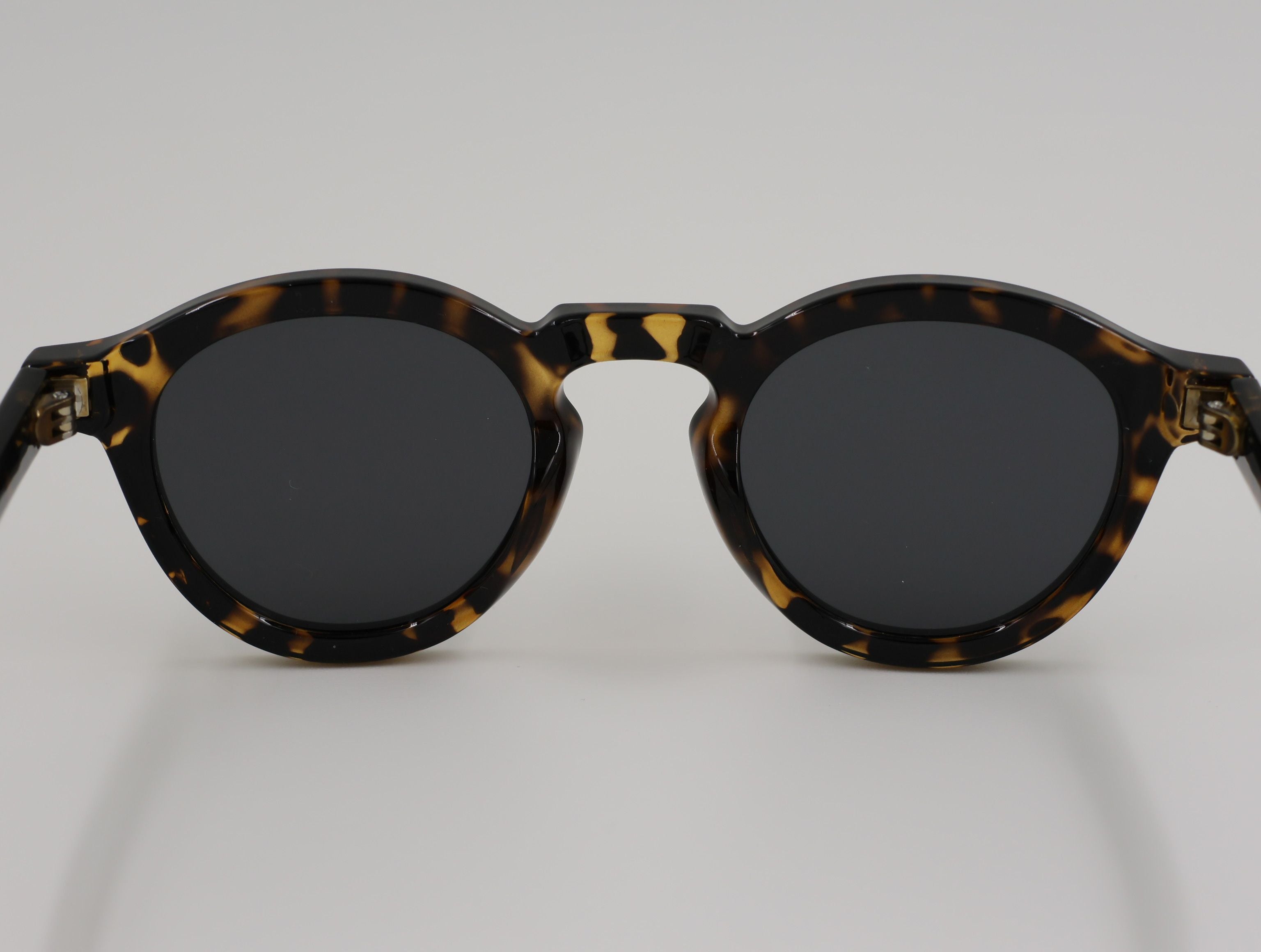 The Aura очки солнцезащитные WY72379C14