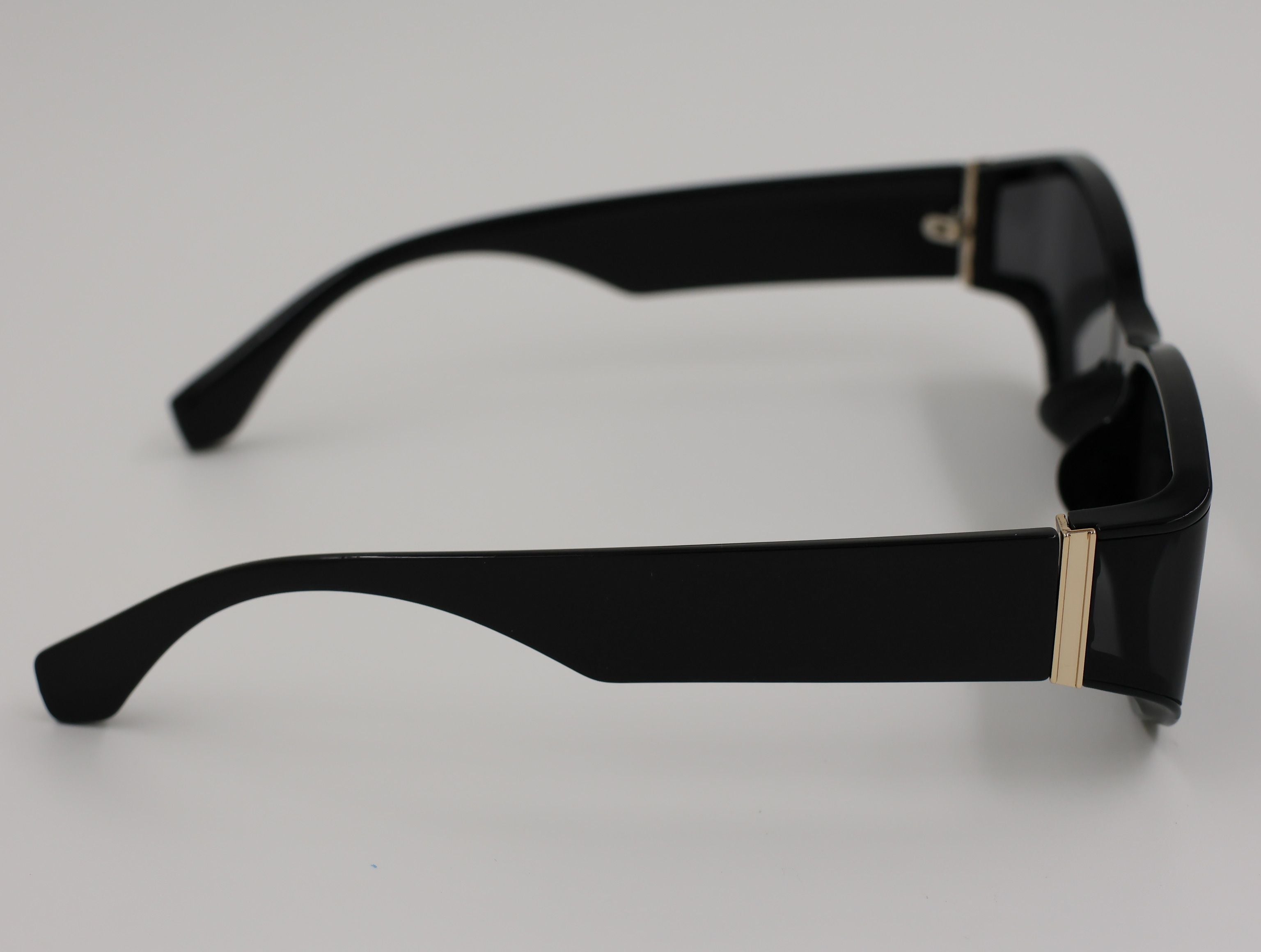 The Aura очки солнцезащитные GSQJQHC1