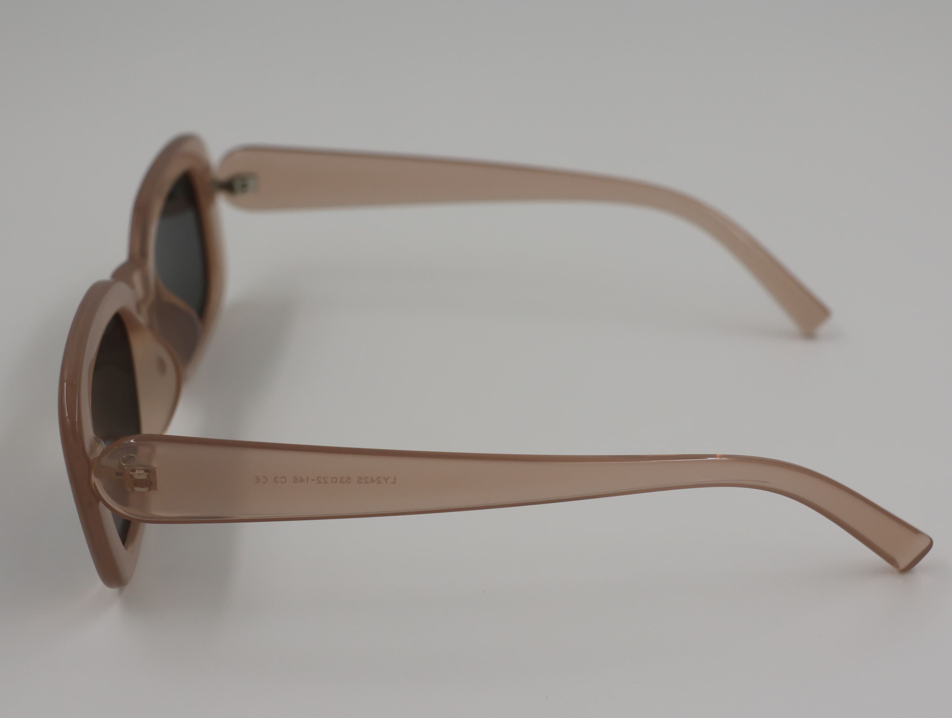 The Aura очки солнцезащитные WY2425C3