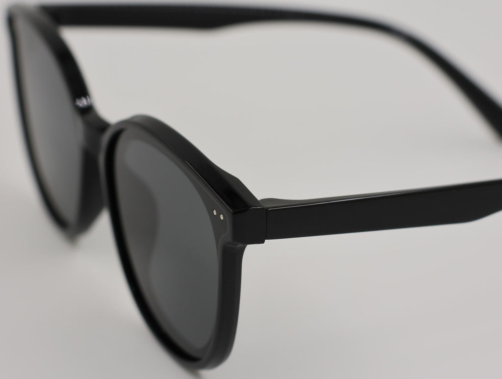 The Aura очки солнцезащитные JY7045-HEI