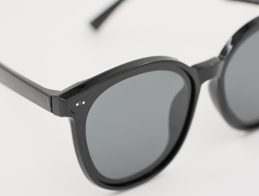 The Aura очки солнцезащитные JY7045-HEI