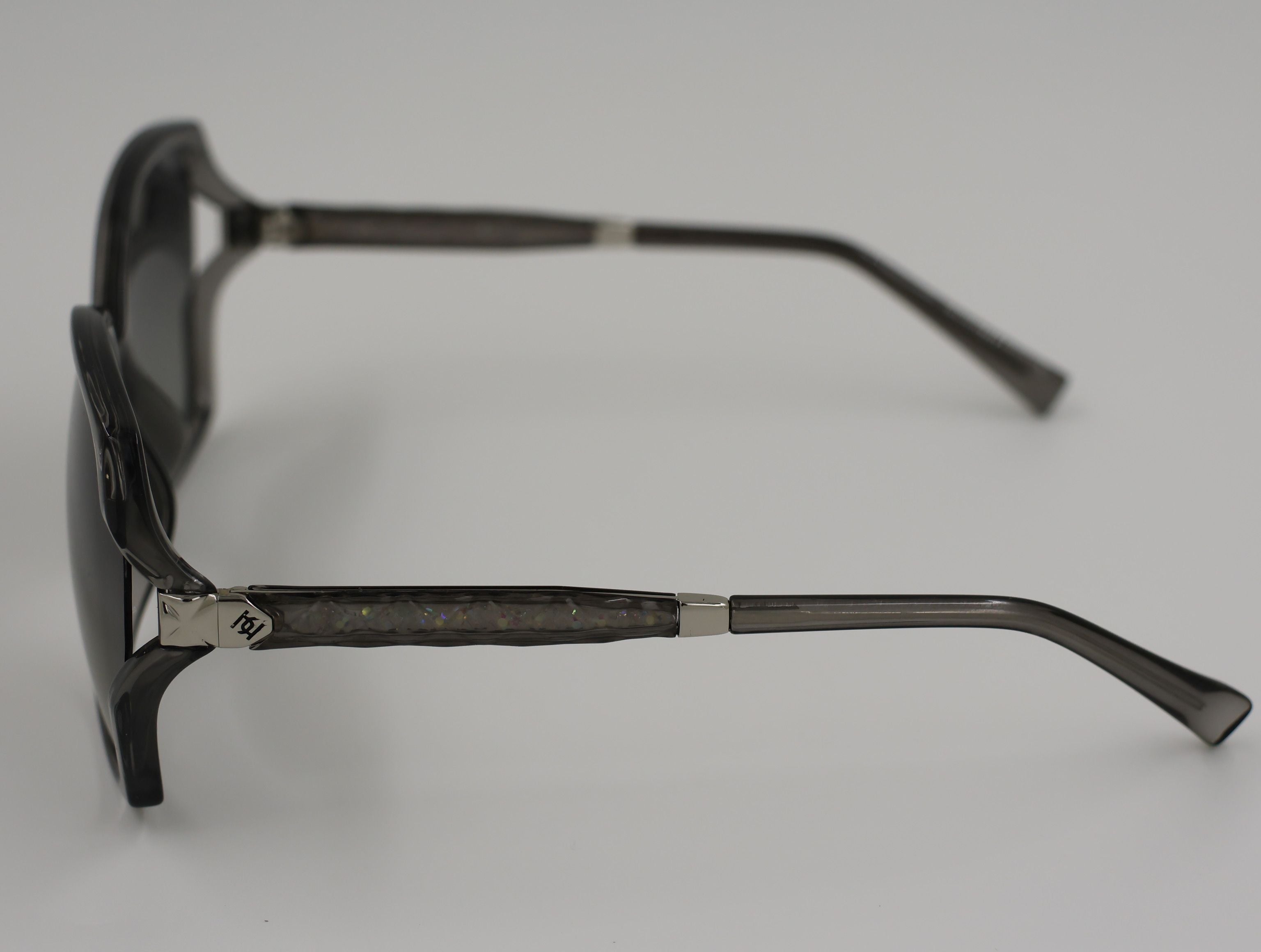 The Aura очки солнцезащитные H8637TR37