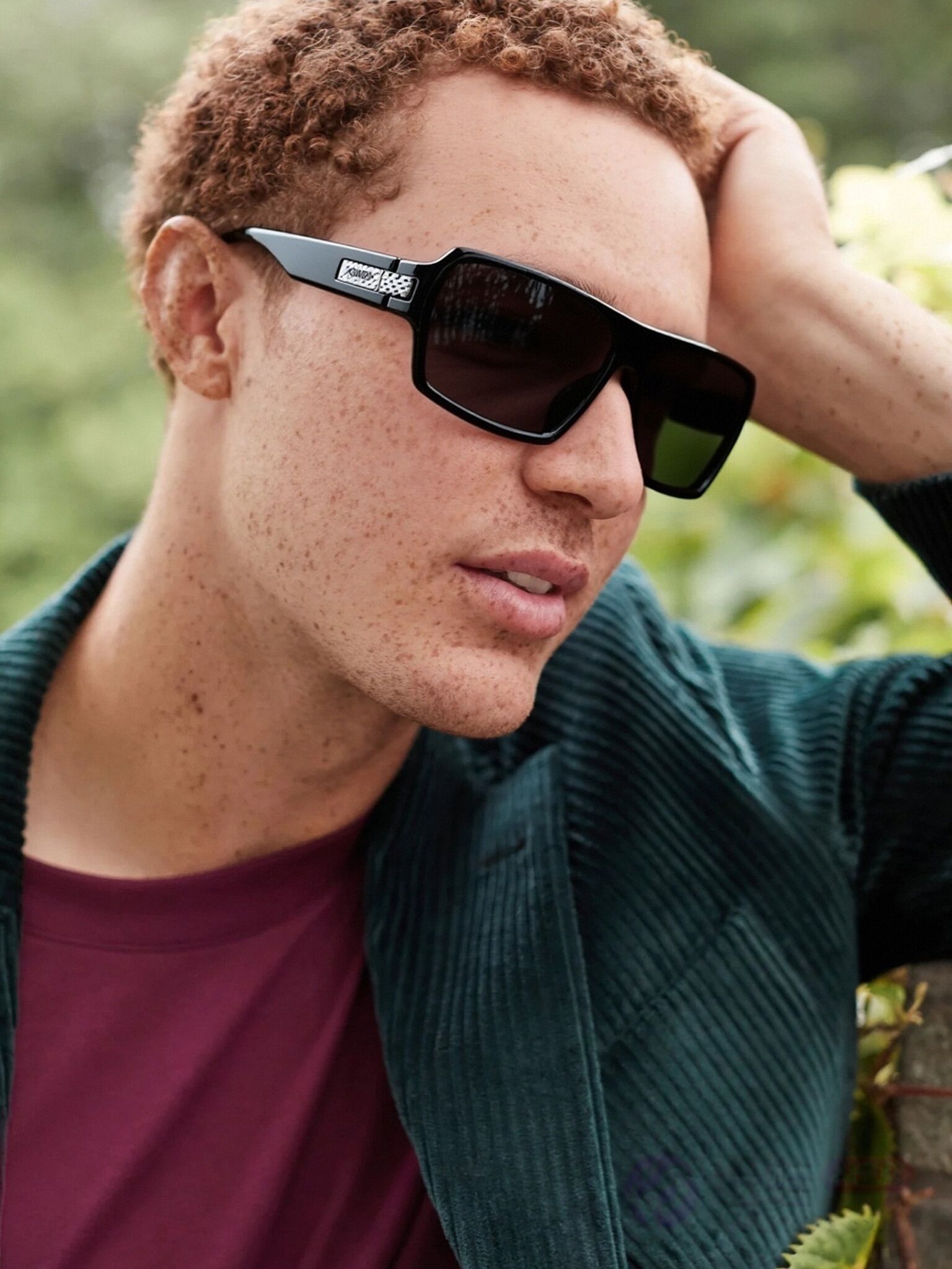 The Aura очки солнцезащитные HN1105-L01P3