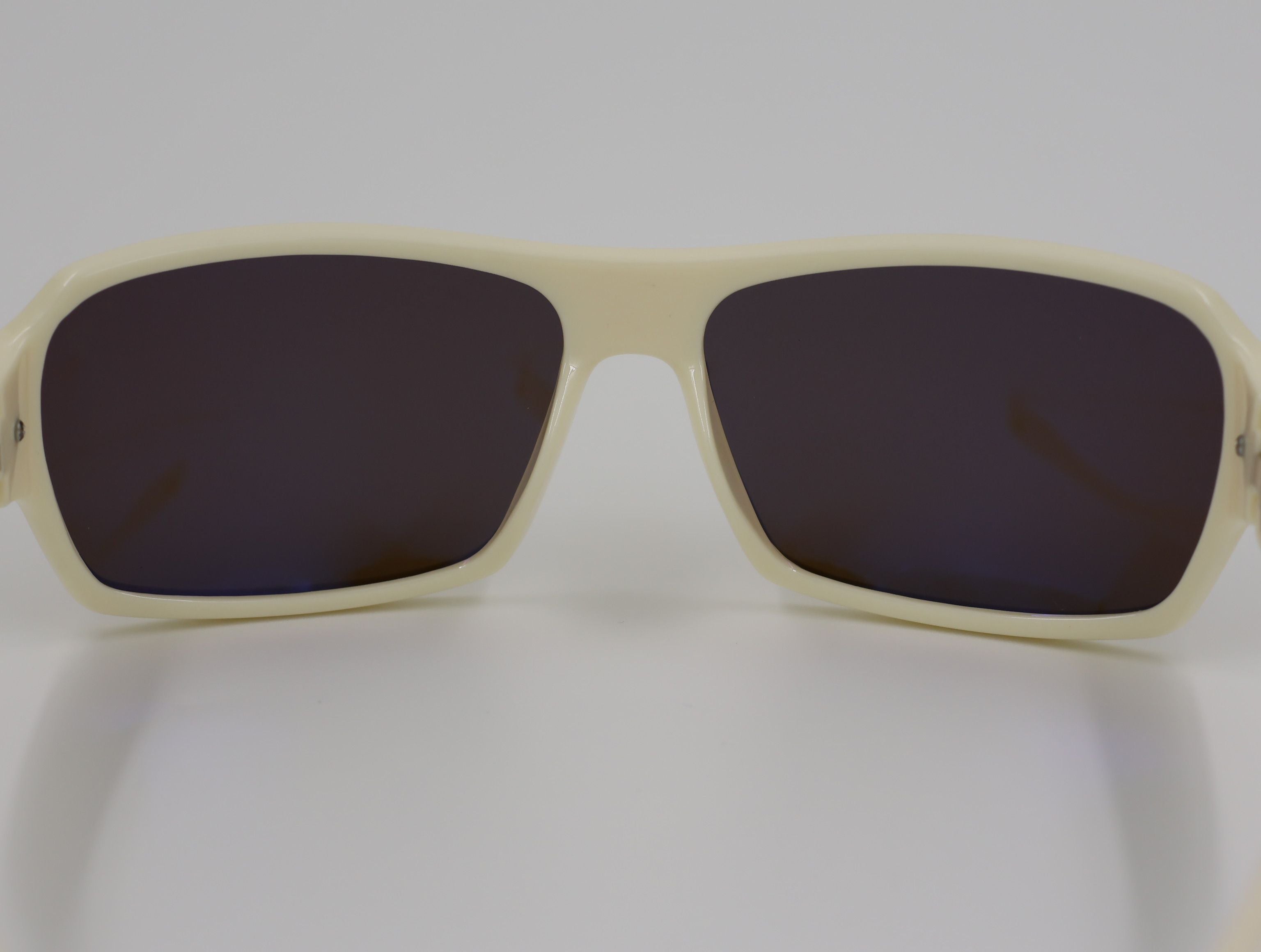 The Aura очки солнцезащитные HN1105-W02P3