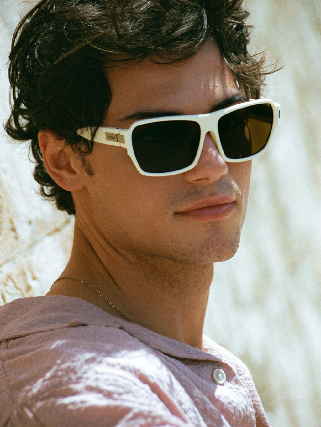 The Aura очки солнцезащитные HN1105-W02P3