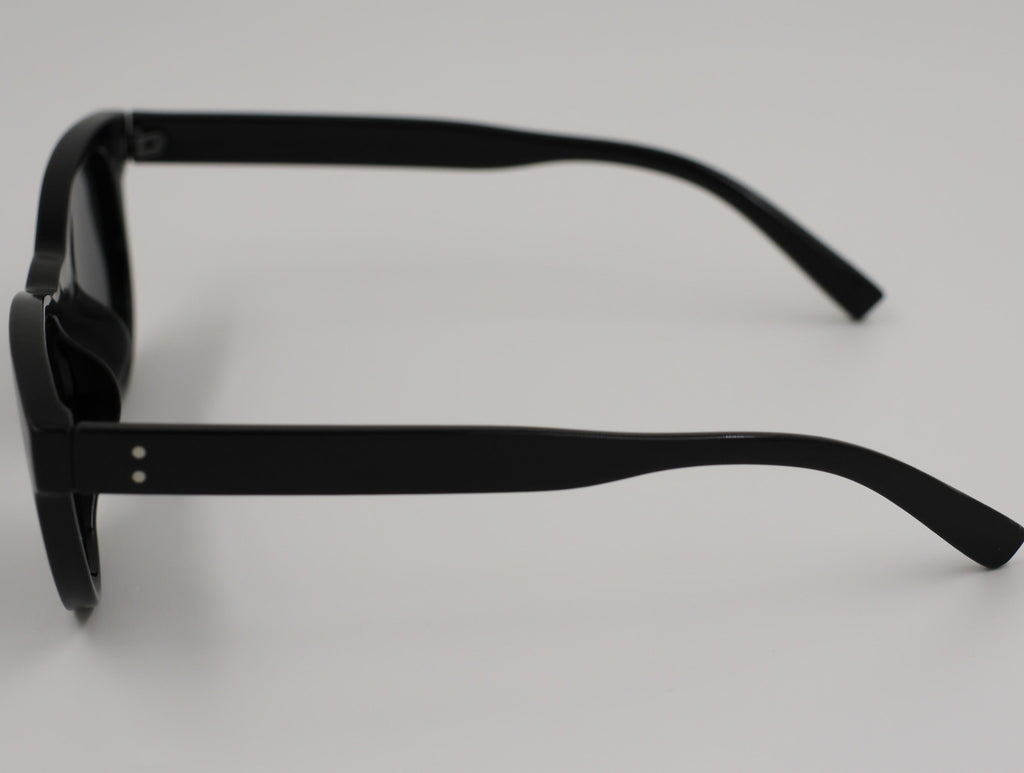 The Aura очки солнцезащитные LSXKHH