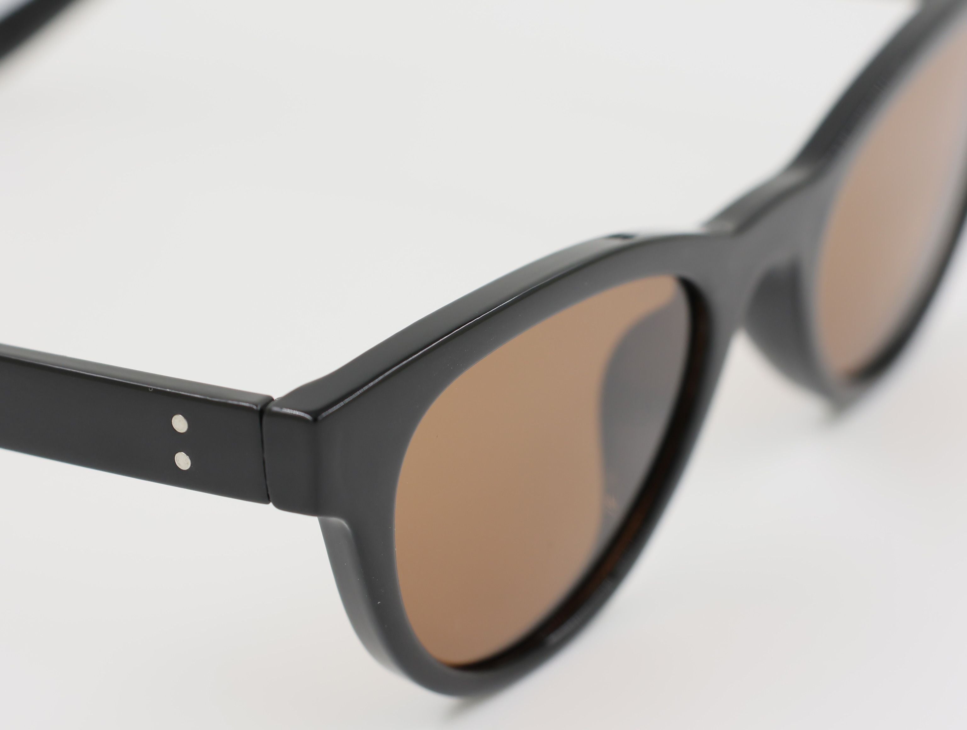 The Aura очки солнцезащитные LSXKHC