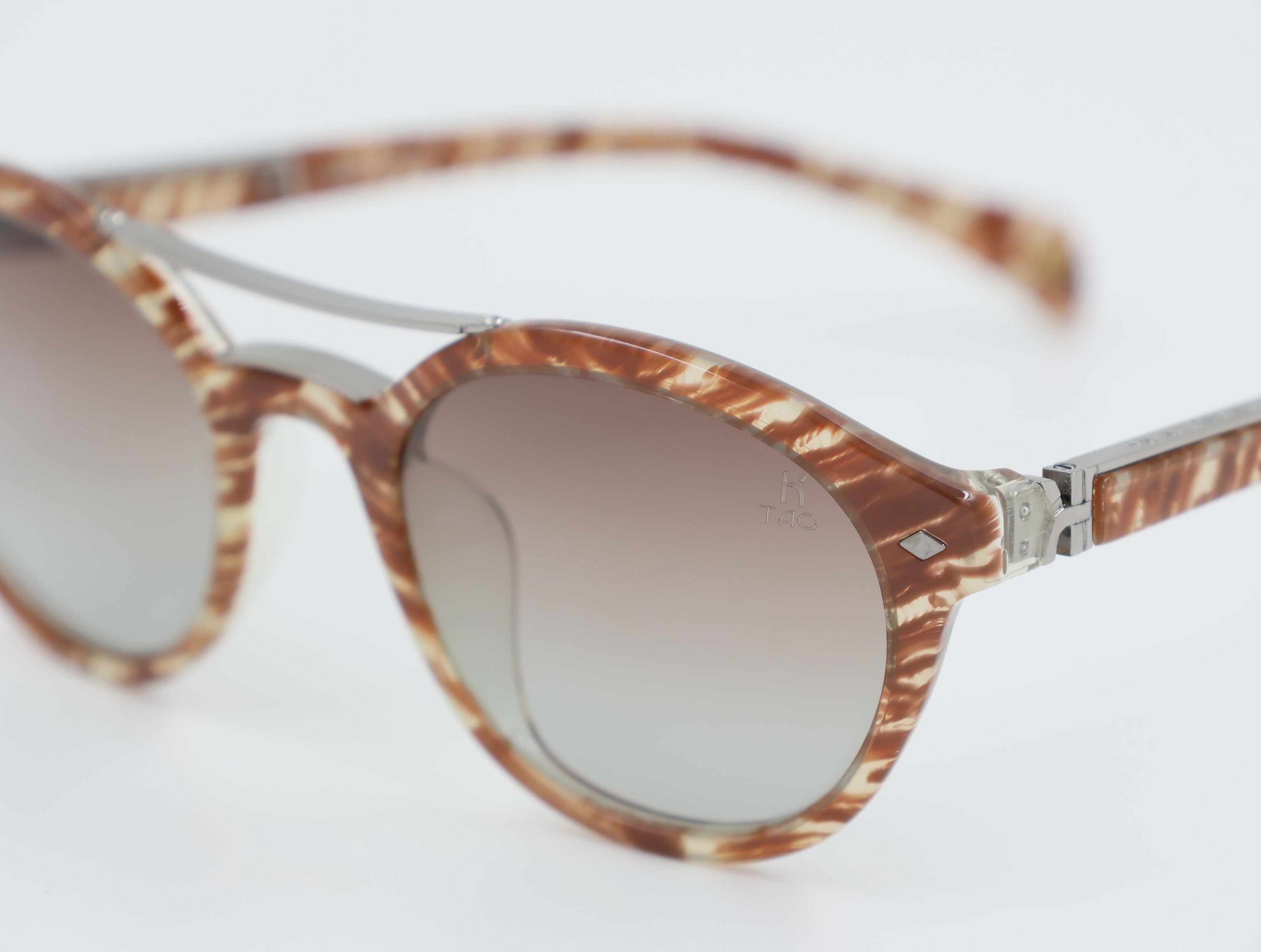 The Aura очки солнцезащитные H8380P99