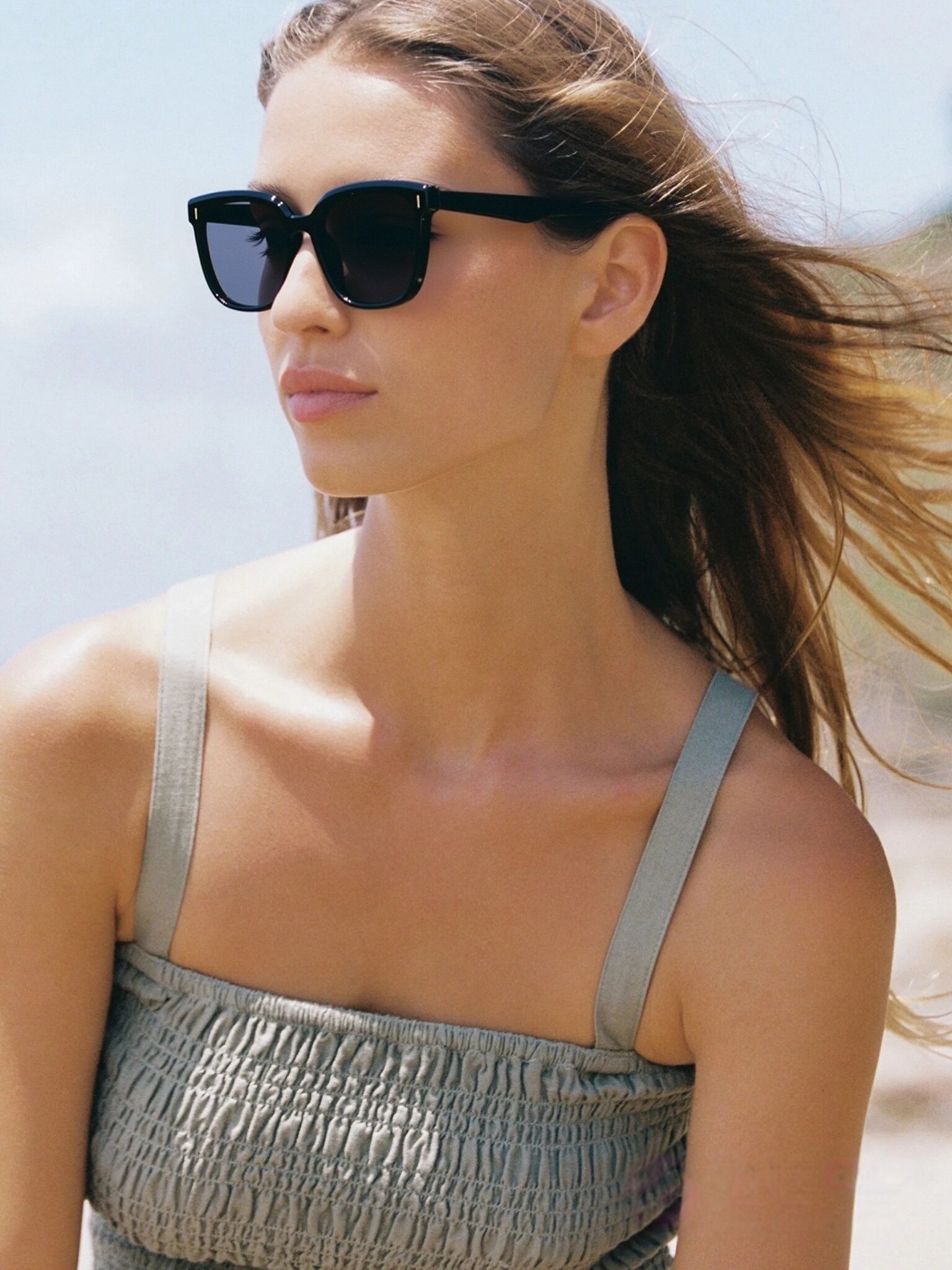 The Aura очки солнцезащитные RYHCLH