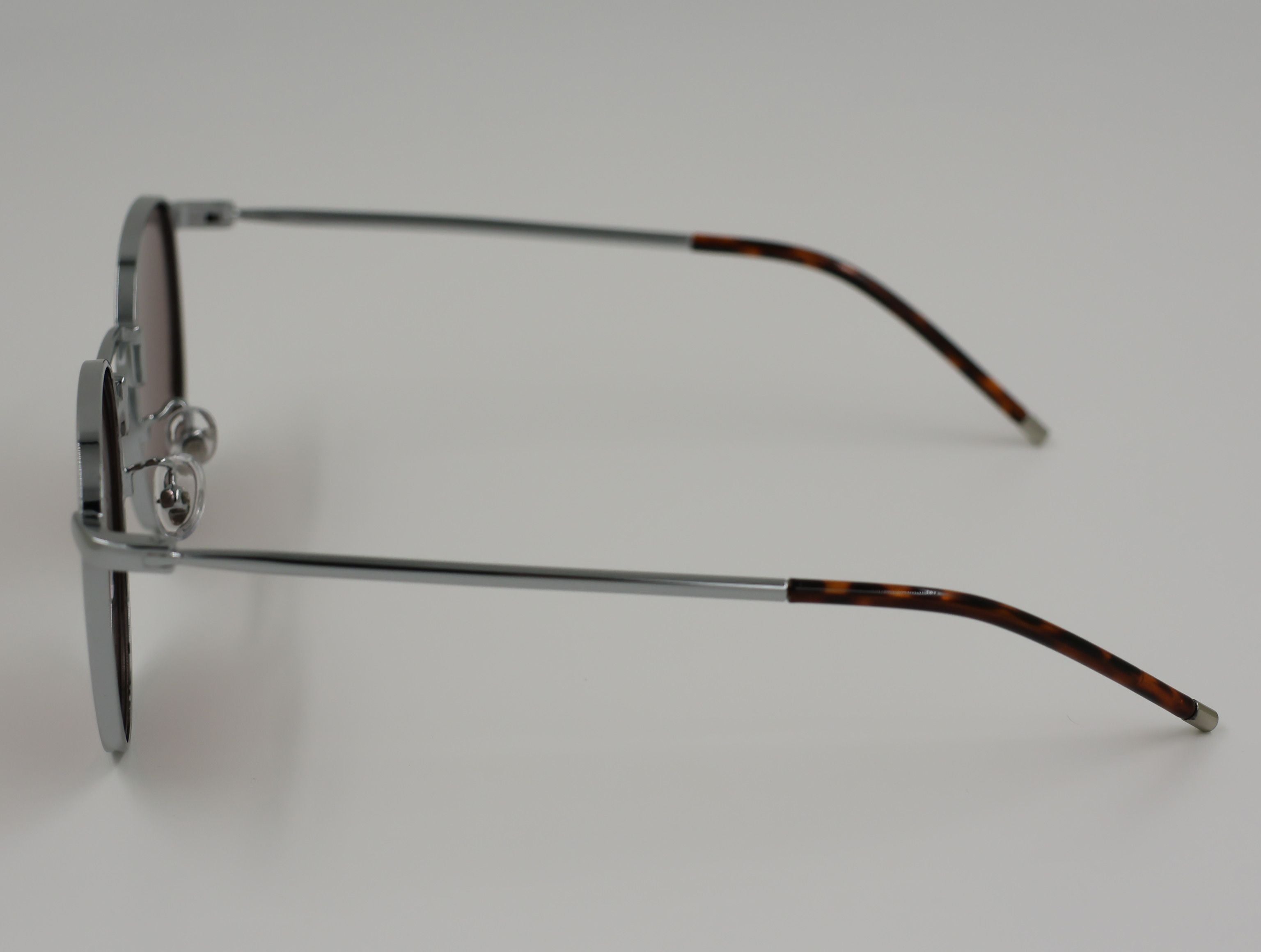 The Aura очки солнцезащитные WYD017C4