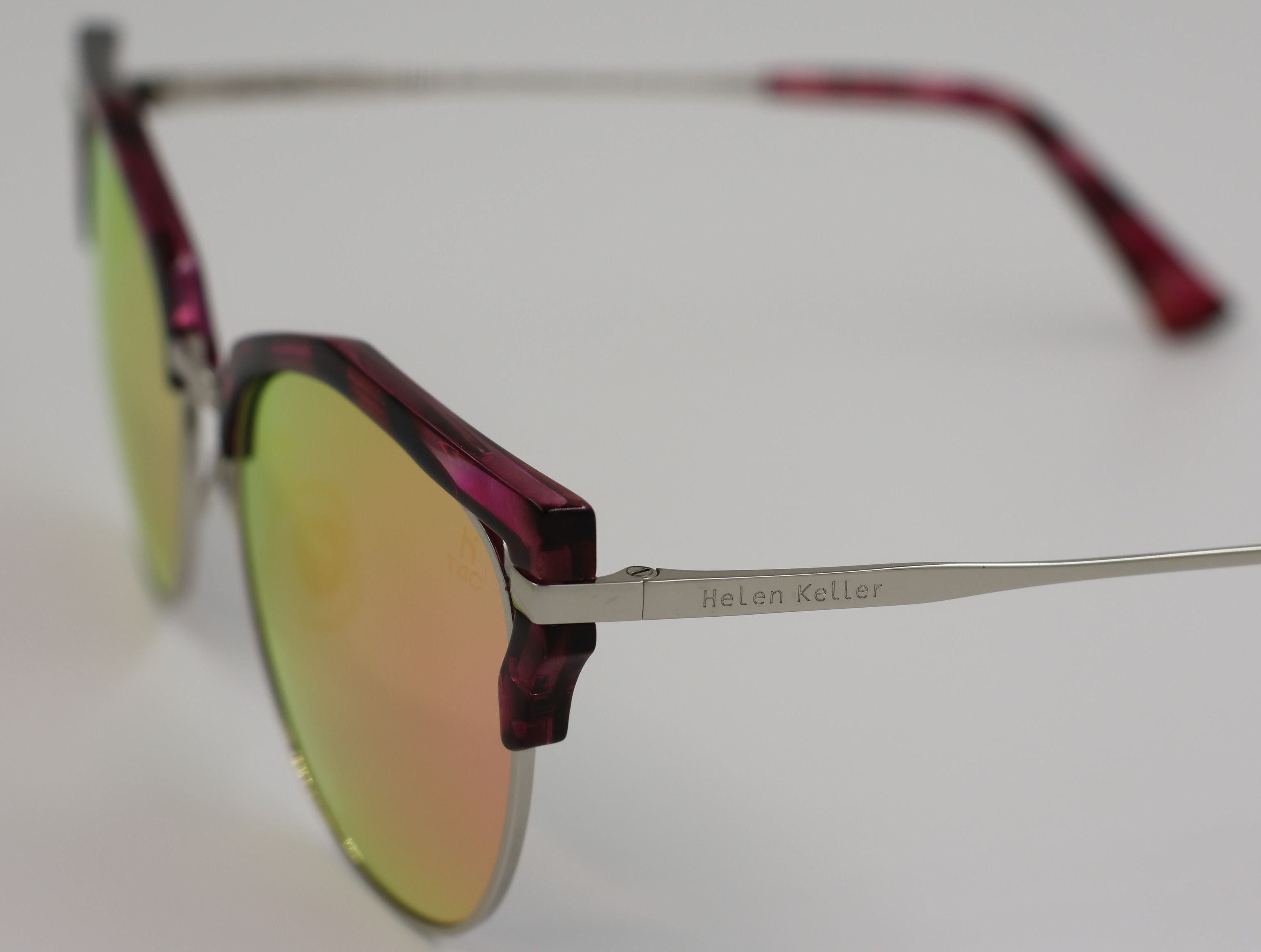 The Aura очки солнцезащитные H8617TD55