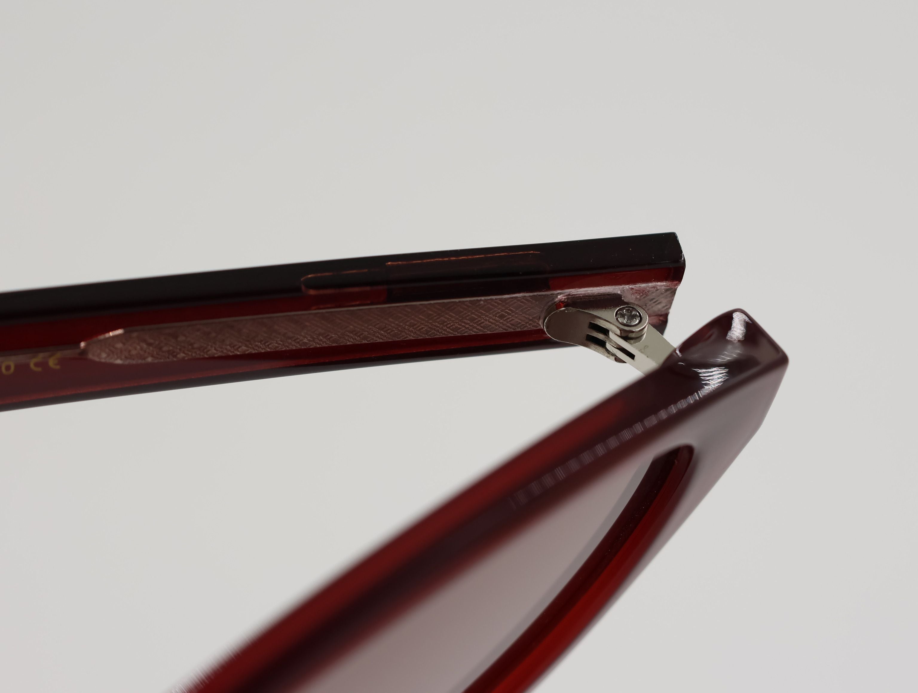 The Aura очки солнцезащитные WY704C40